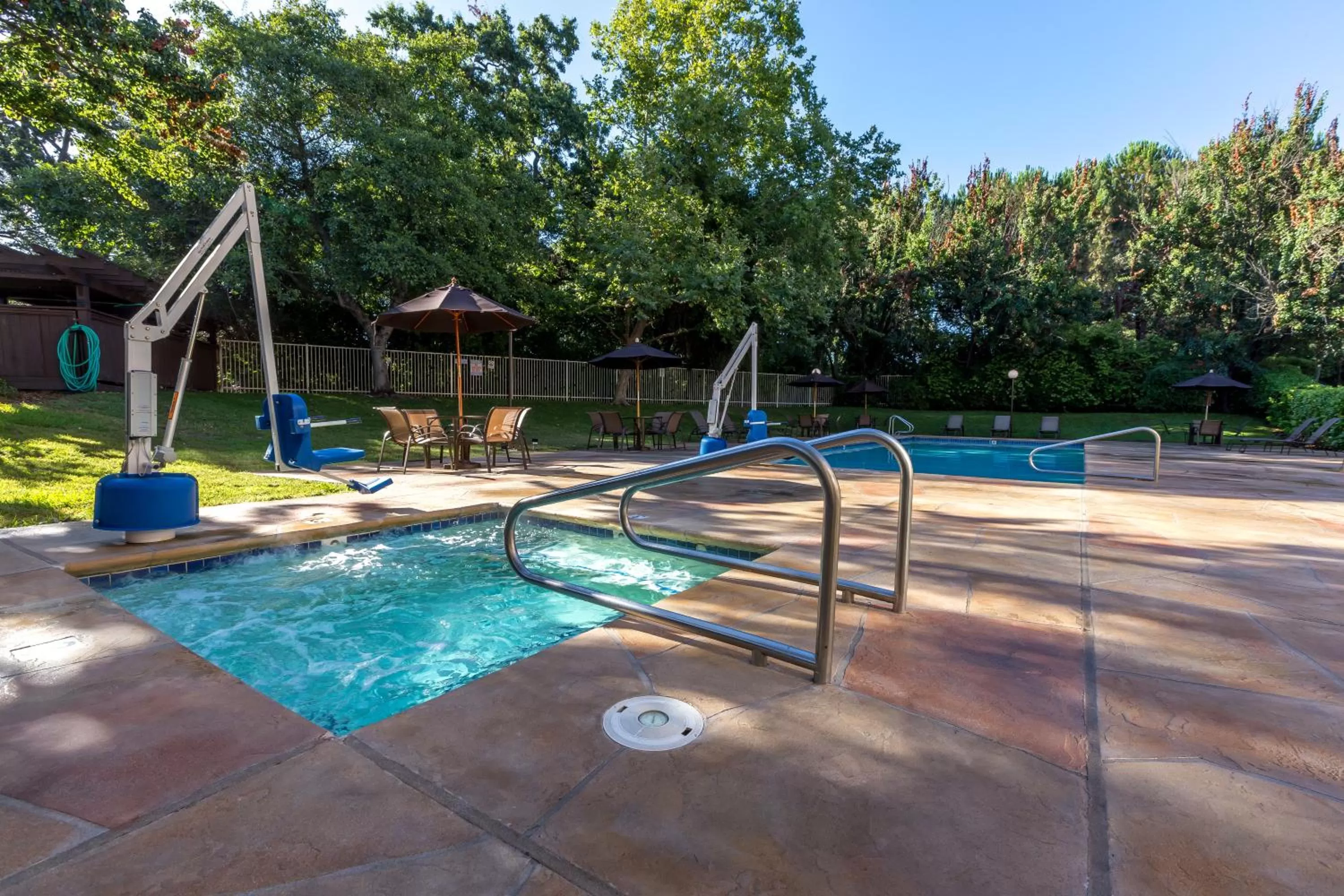 Swimming pool in RiverPointe Napa Valley Resort