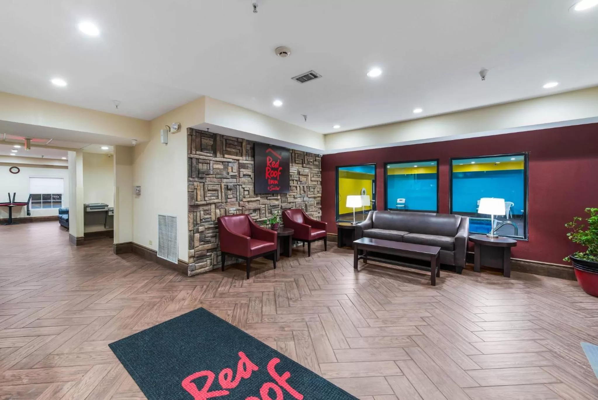 Lobby or reception in Red Roof Inn & Suites Monee