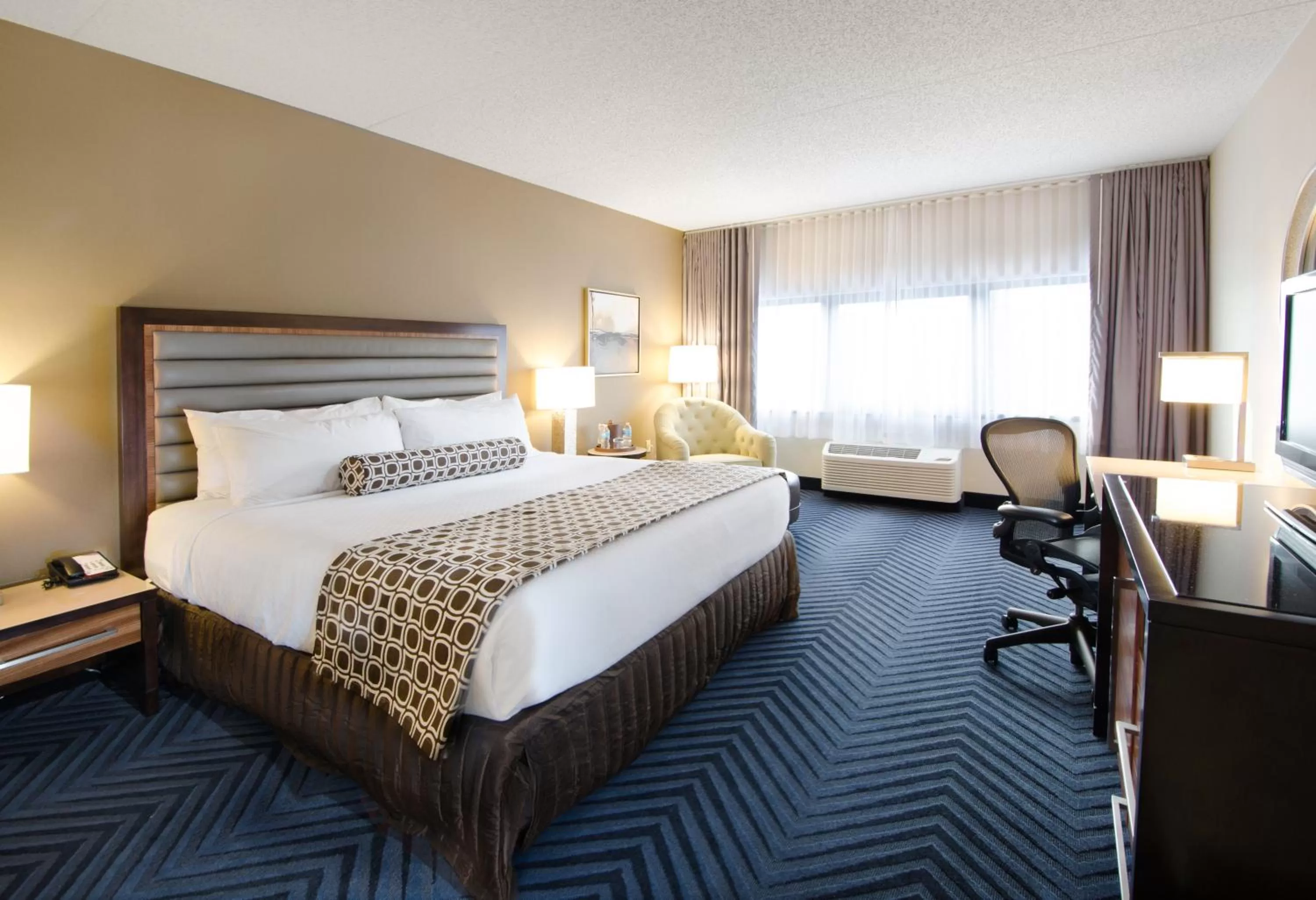 Queen Room with Two Queen Beds - Non-Smoking in Crowne Plaza Princeton - Conference Center by IHG