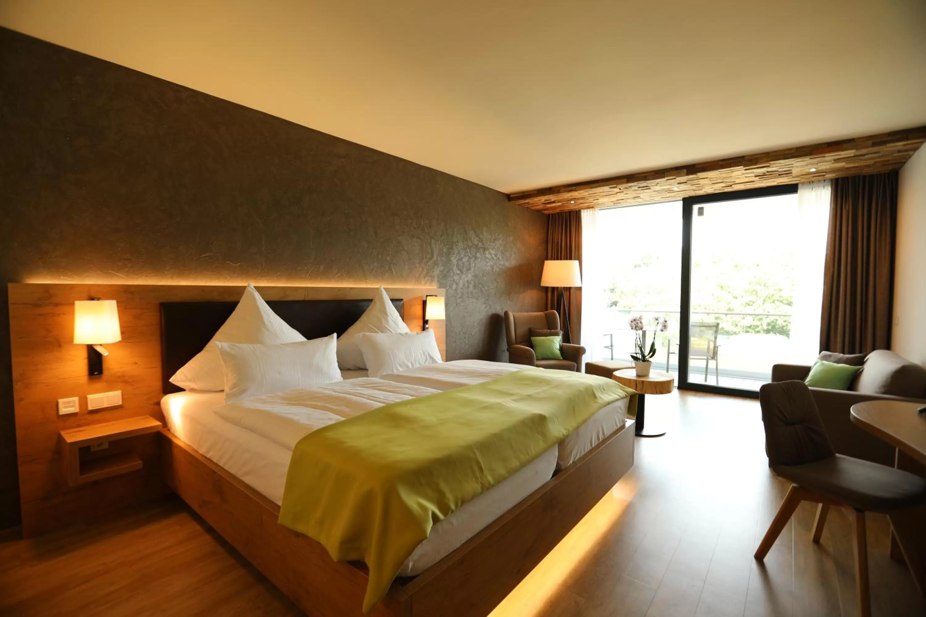 Photo of the whole room, Bed in PETERS Hotel & Spa