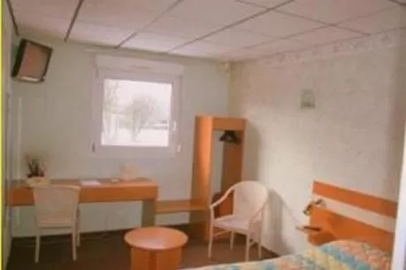 Photo of the whole room in Kyriad Direct Lure