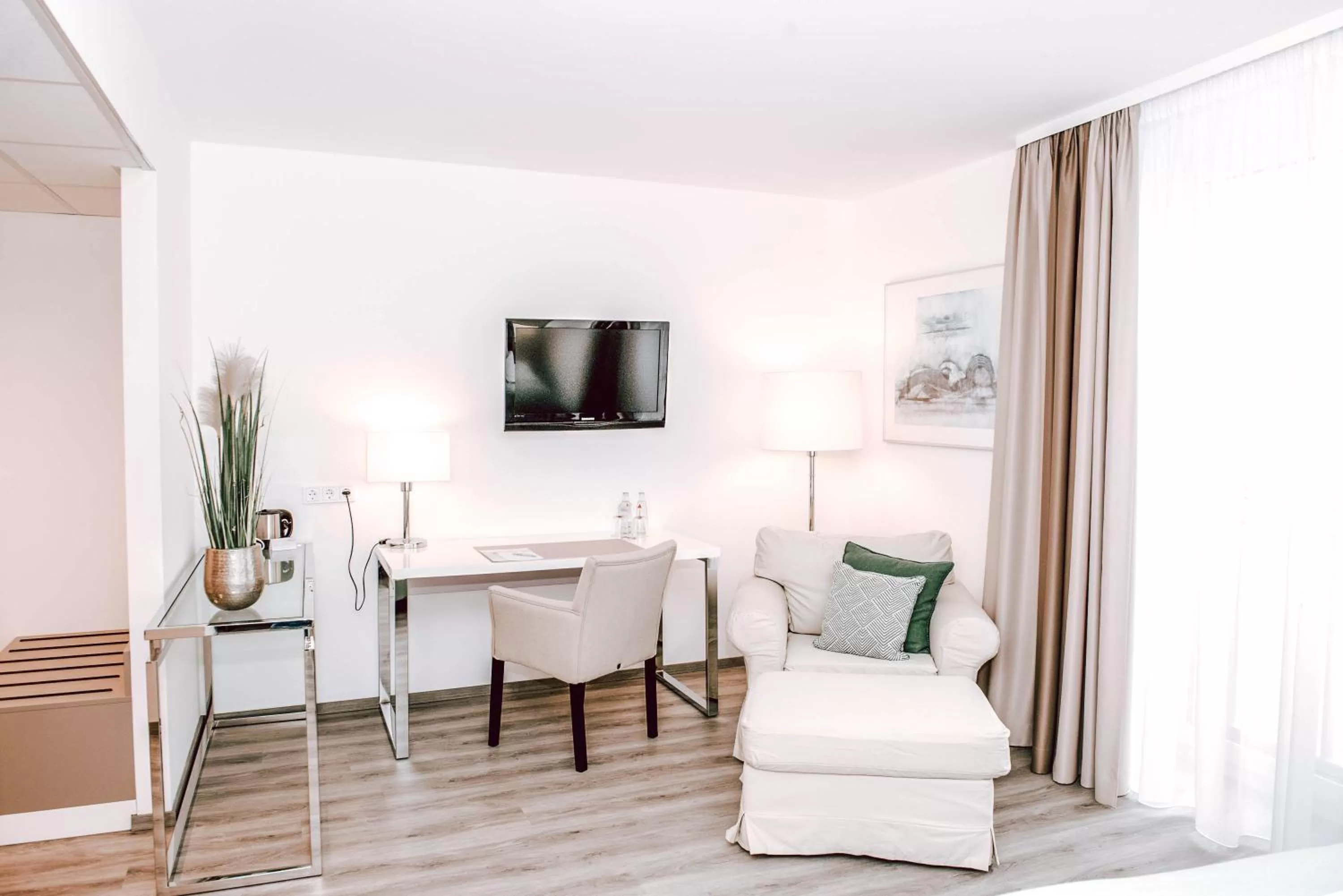 Staff in Concorde Business Boutique Hotel