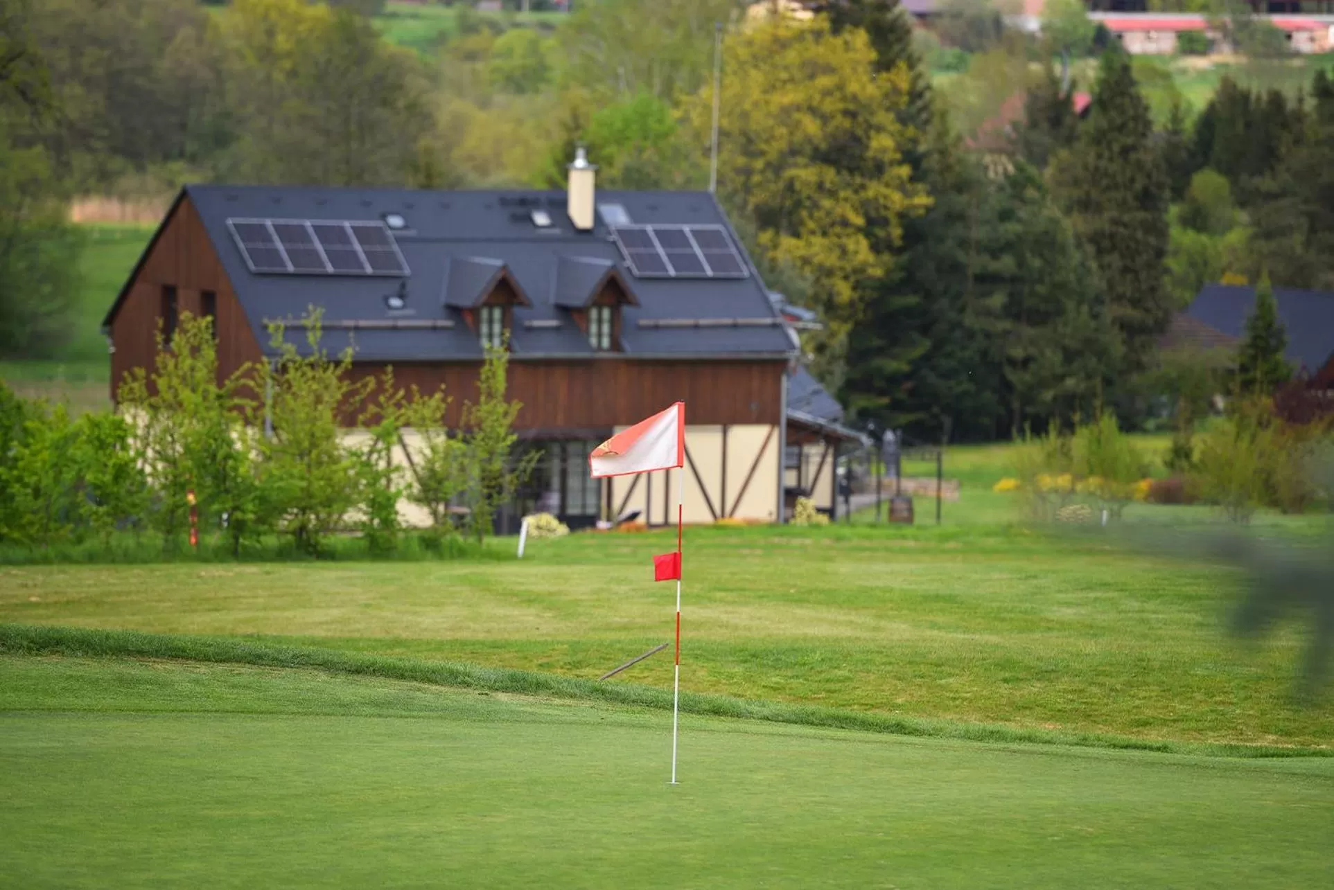Golfcourse in Rezidence Pihel