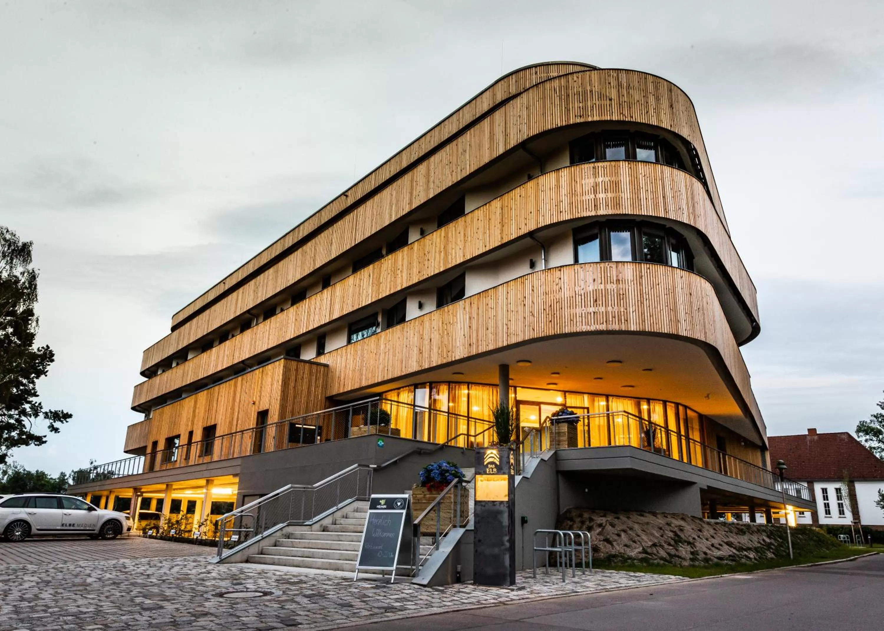 Property building in Das ELB Boardinghouse Hotel Restaurant