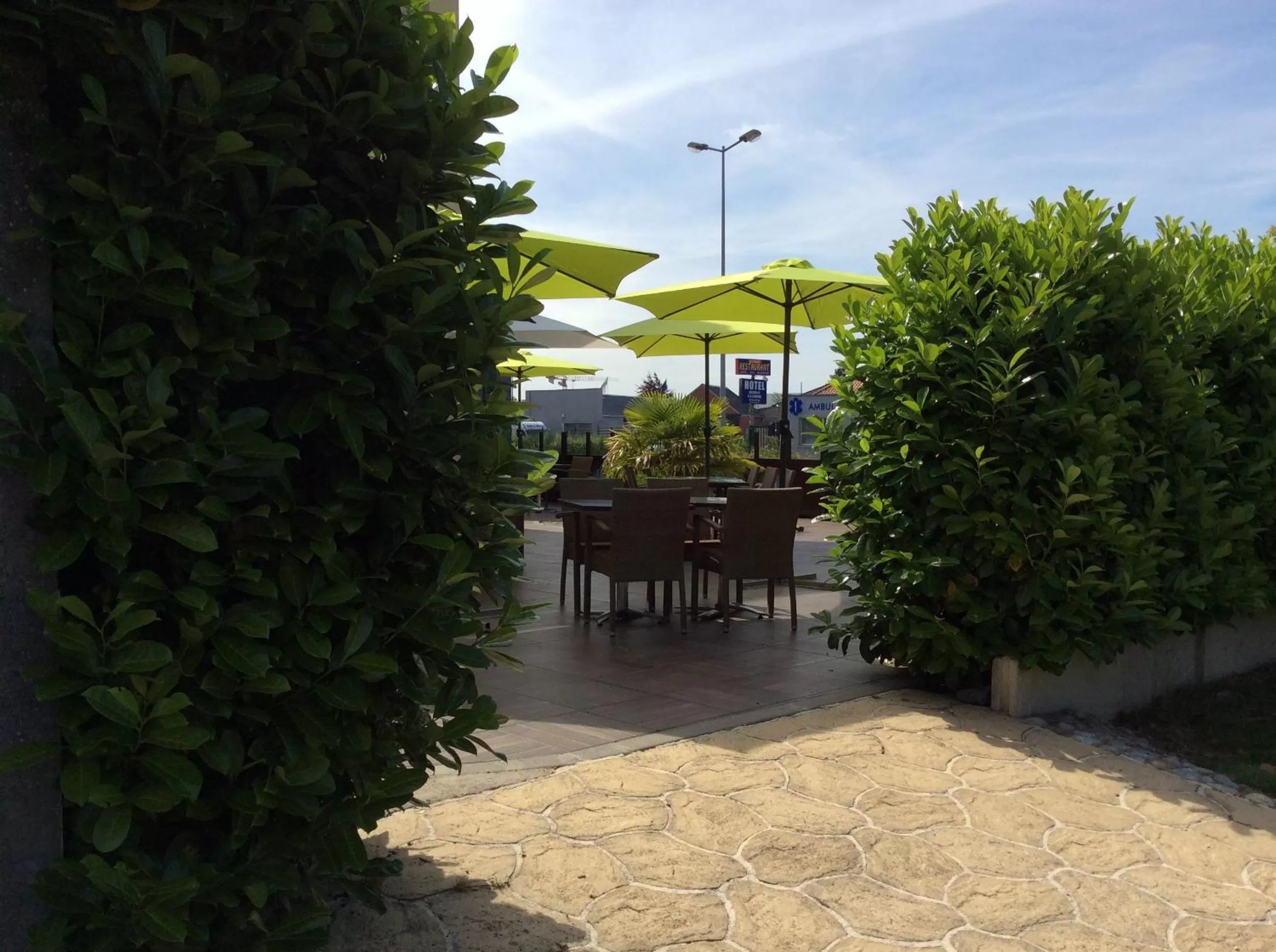 Patio in Le Logis De La Lys