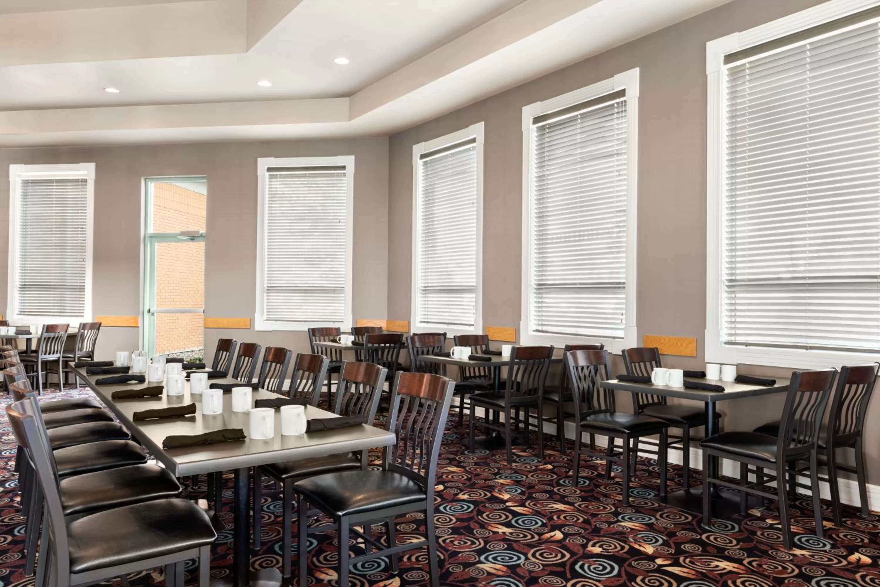 Restaurant/places to eat in Royal Hotel Calgary, Trademark Collection by Wyndham