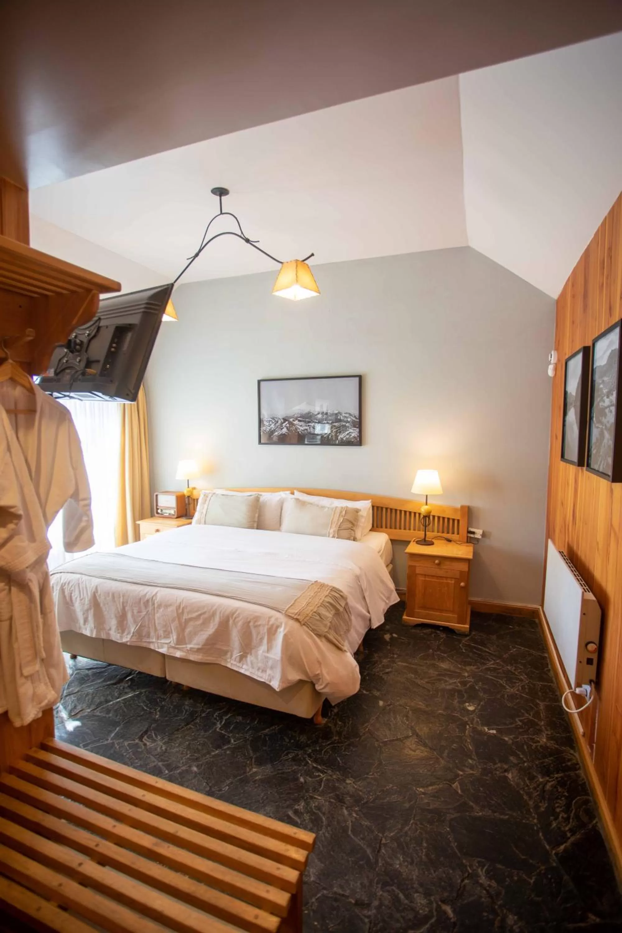 Bed in Arrayan Lake View Mountain Lodge & Casa De Te Arrayan