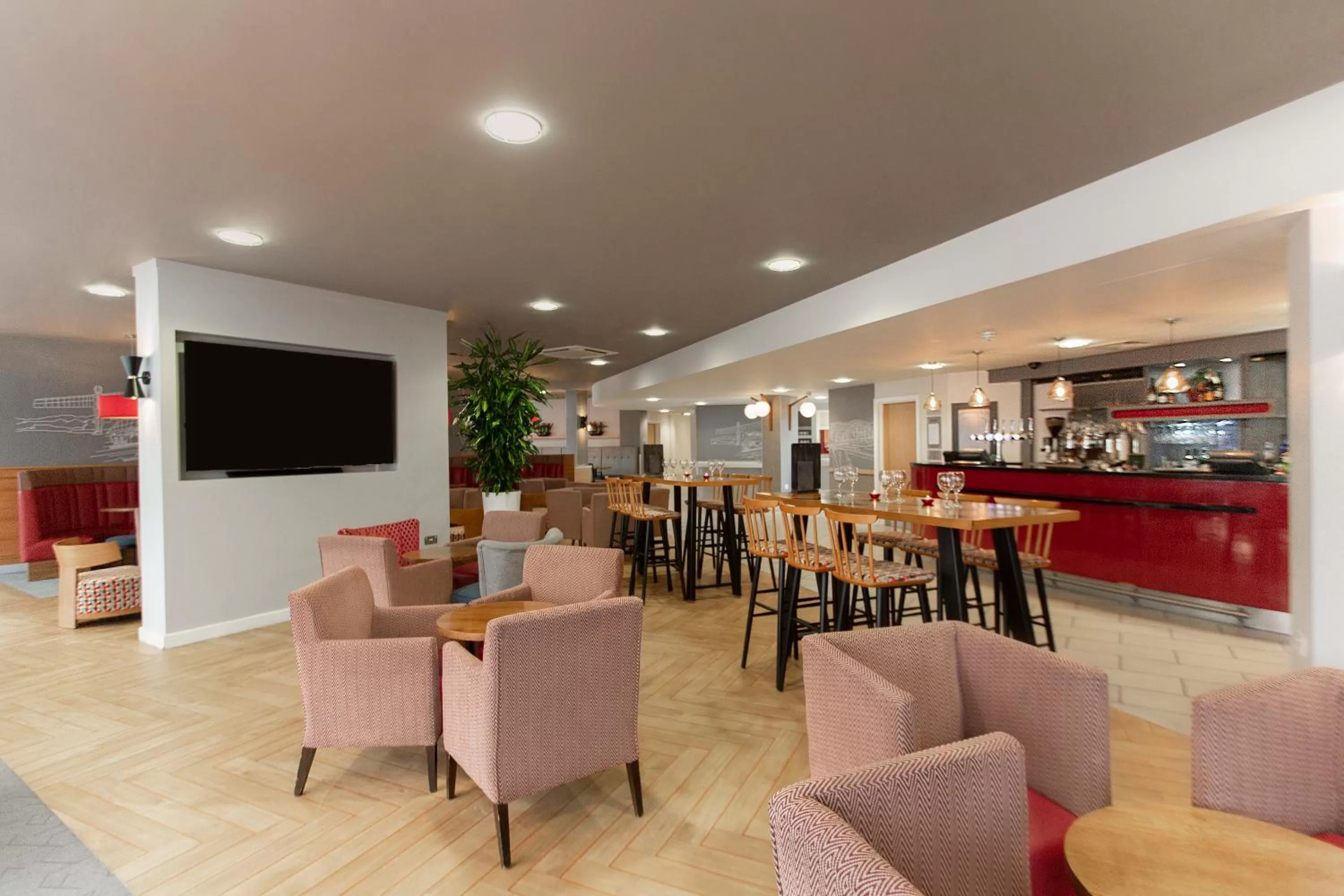 Restaurant/places to eat in Ramada Encore Newcastle-Gateshead