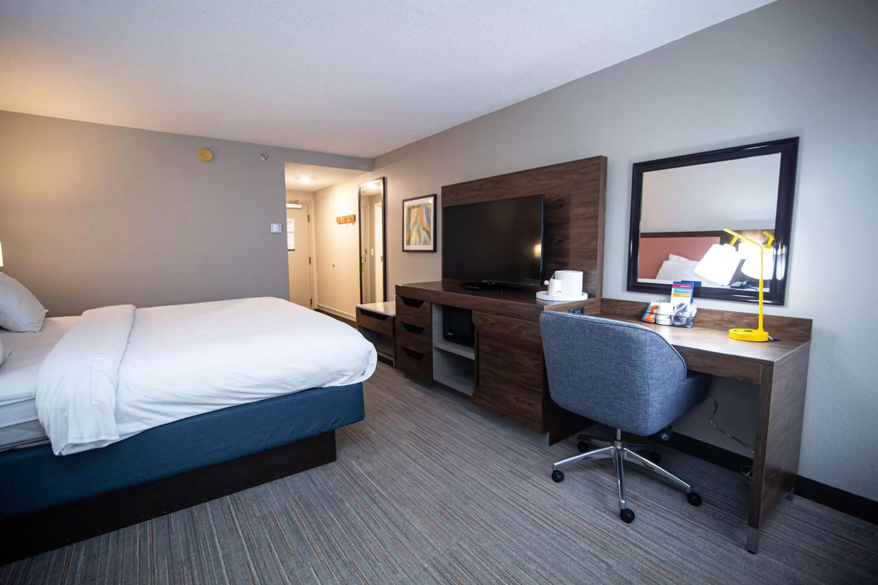 Bedroom, Bed in Hampton Inn Atlanta/Peachtree City