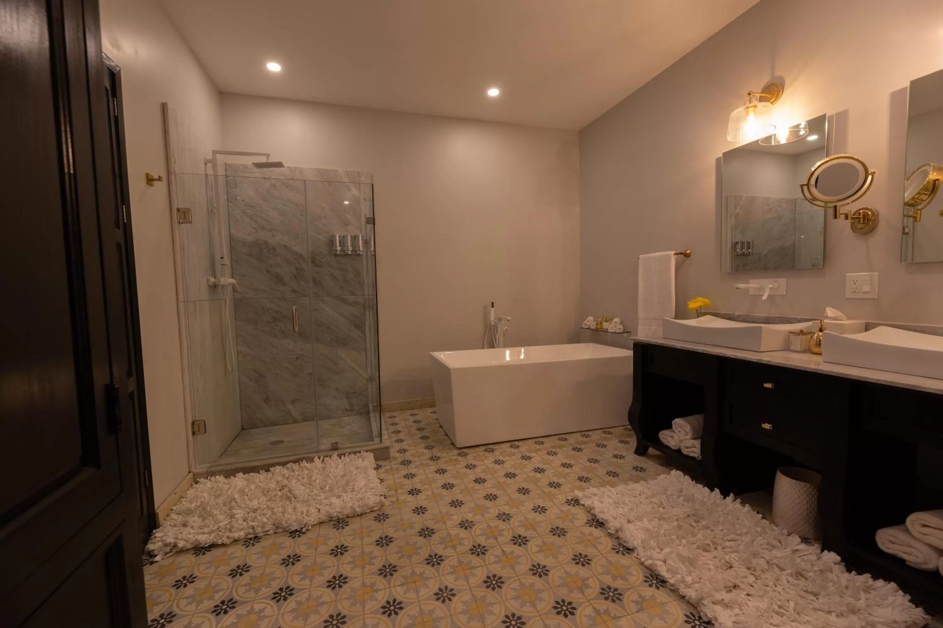 Bathroom in Luxury Boutique Hotel Villa Limon