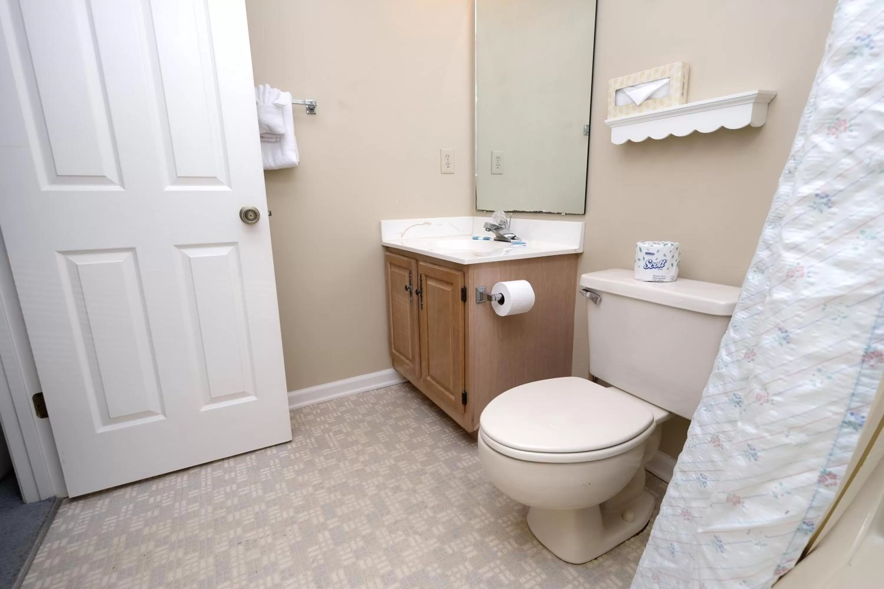 Bathroom in Litchfield Beach & Golf Resort