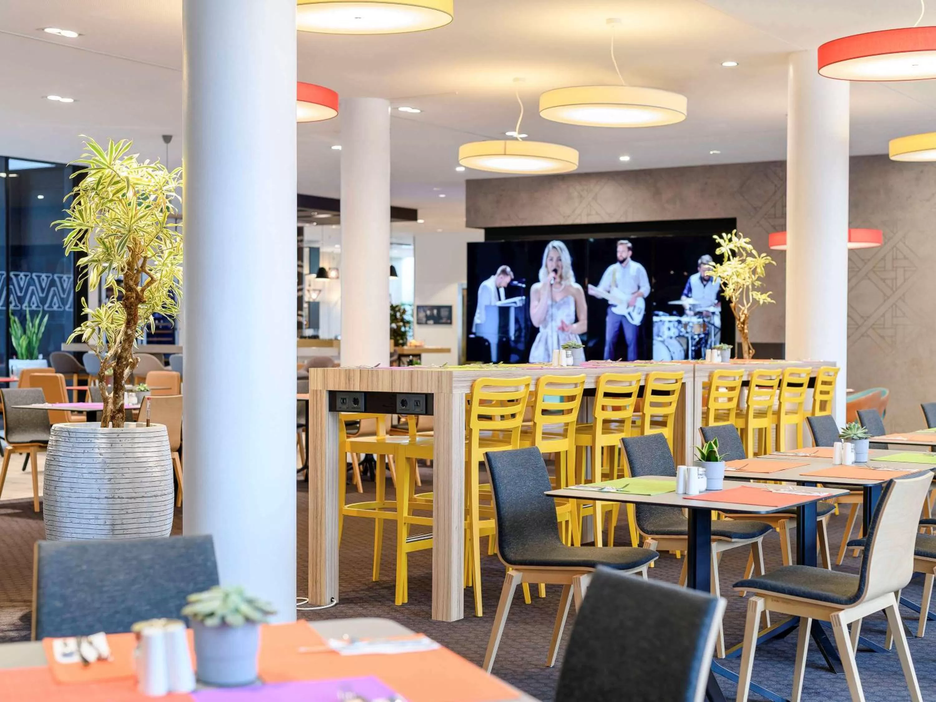 Restaurant/places to eat in Novotel Wien Hauptbahnhof