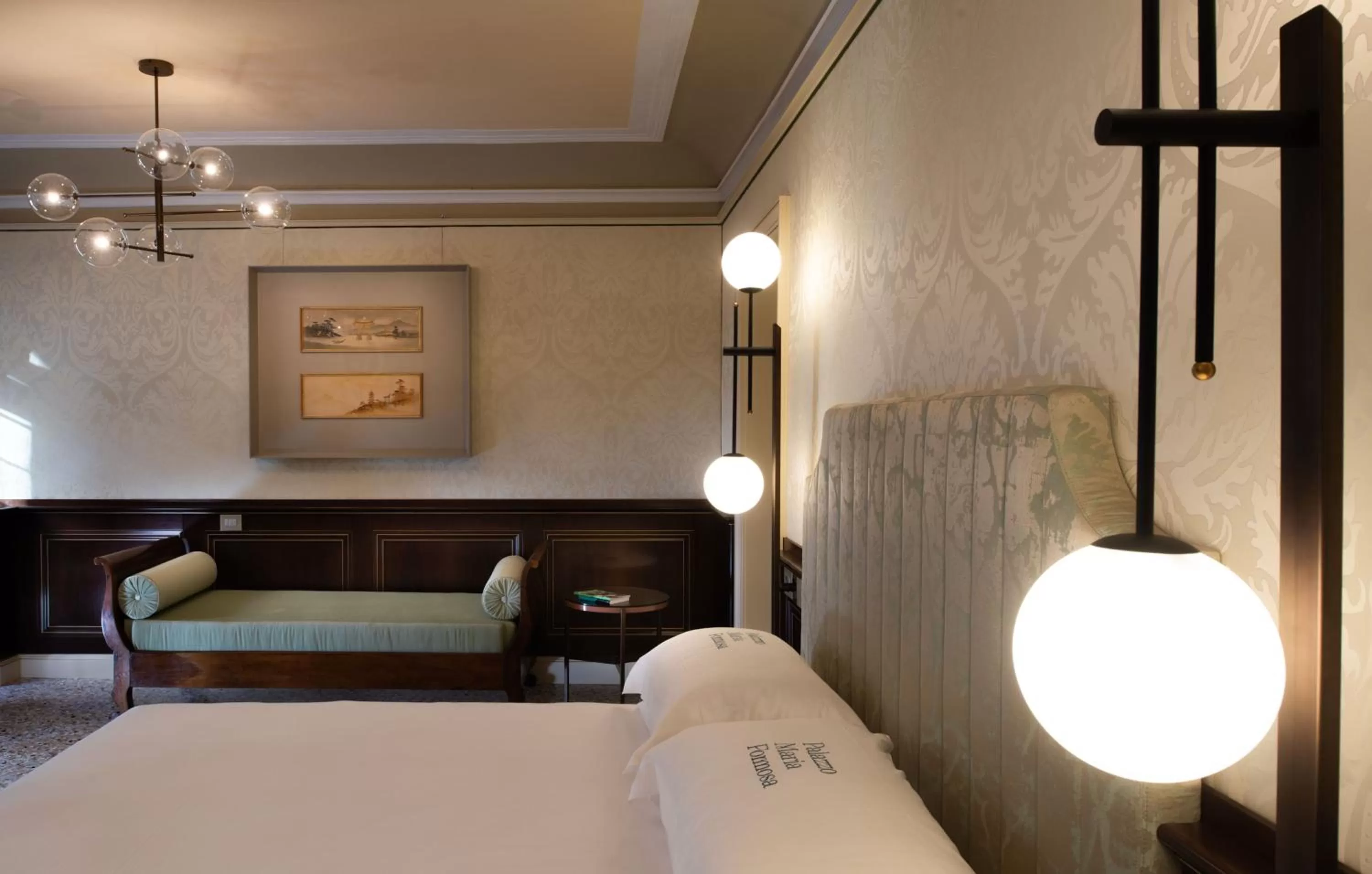 Photo of the whole room, Bed in Eight Venezia