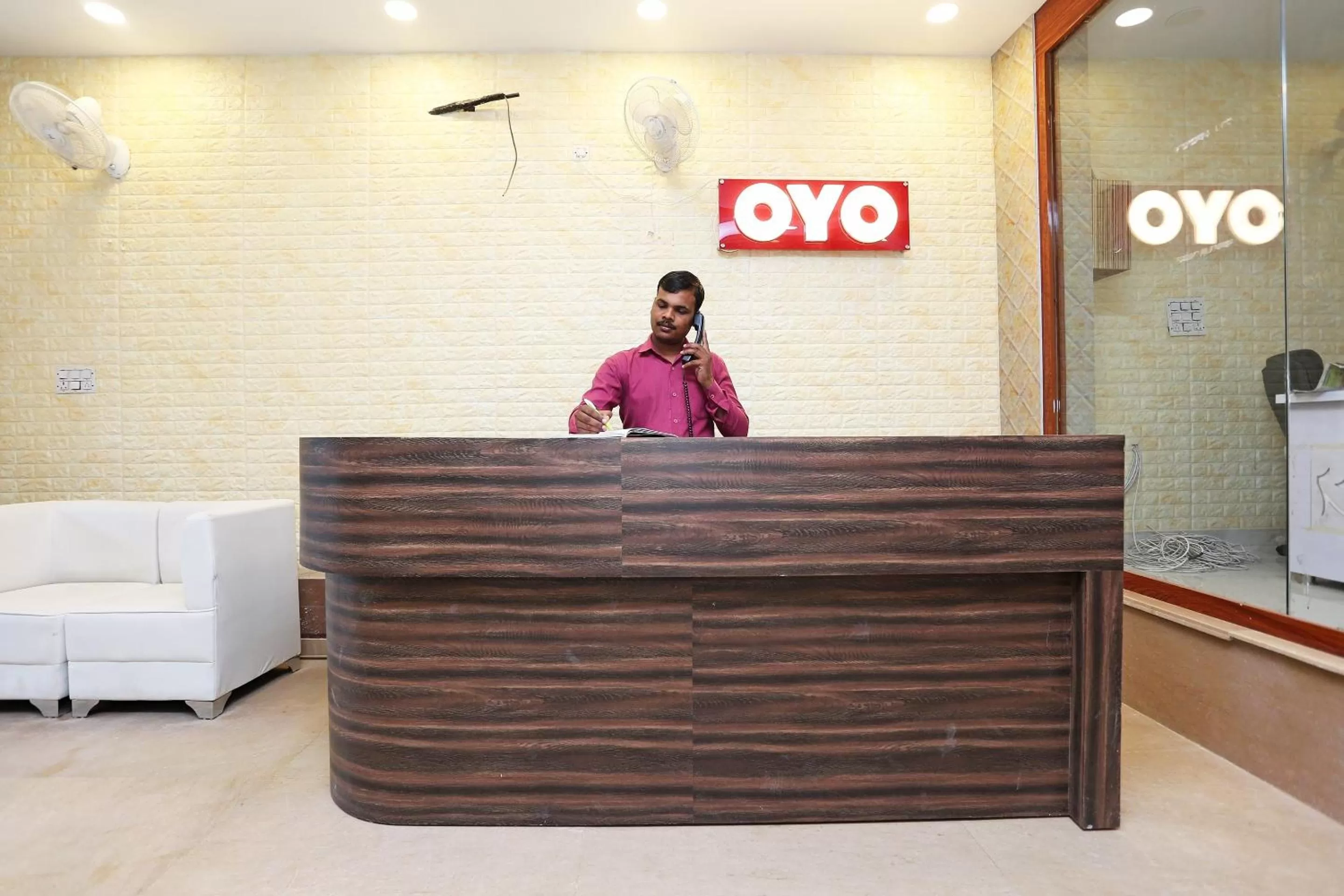 Lobby or reception, Lobby/Reception in Super OYO Capital O Hotel Rosewood Inn