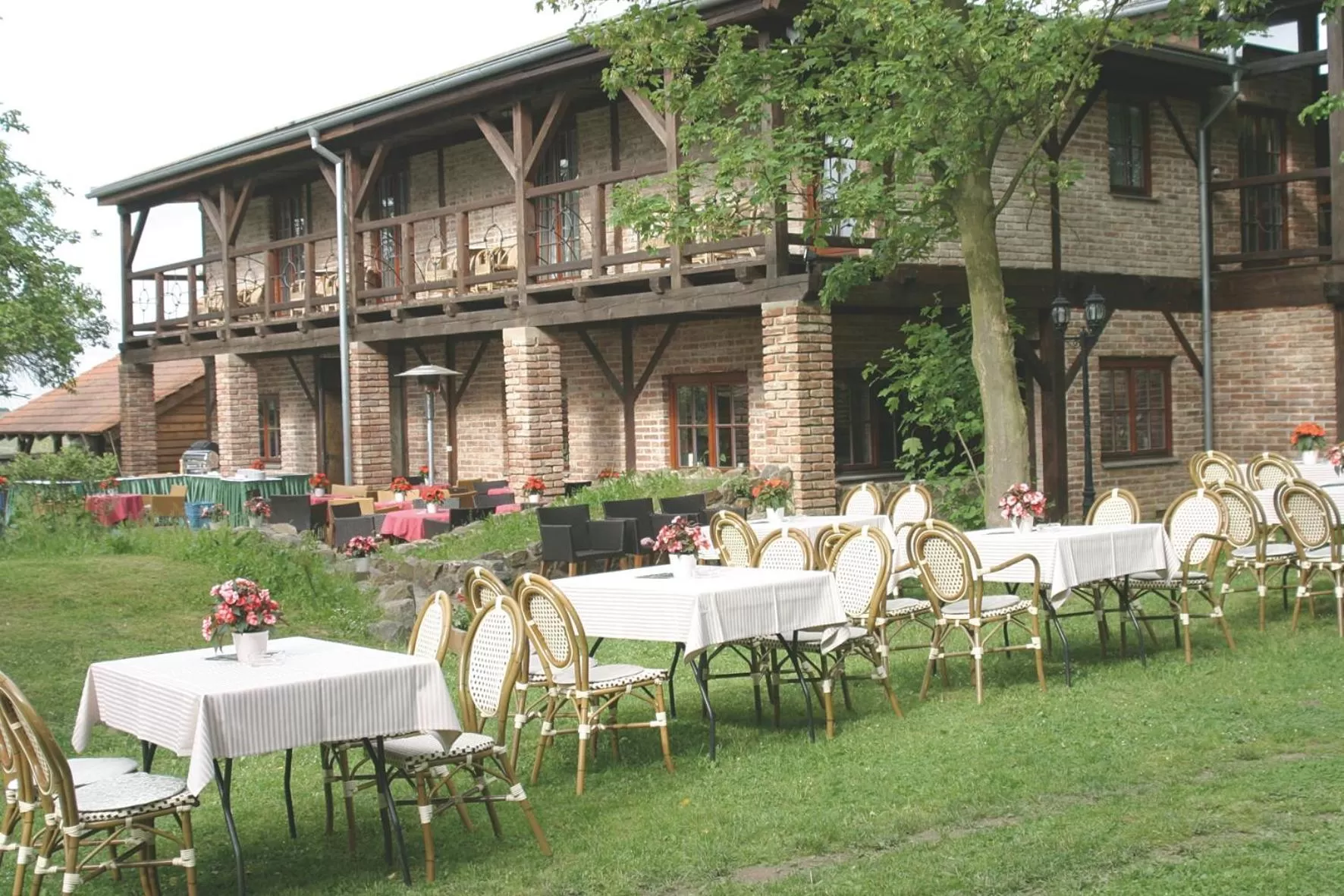 Property building in Areal Botanika