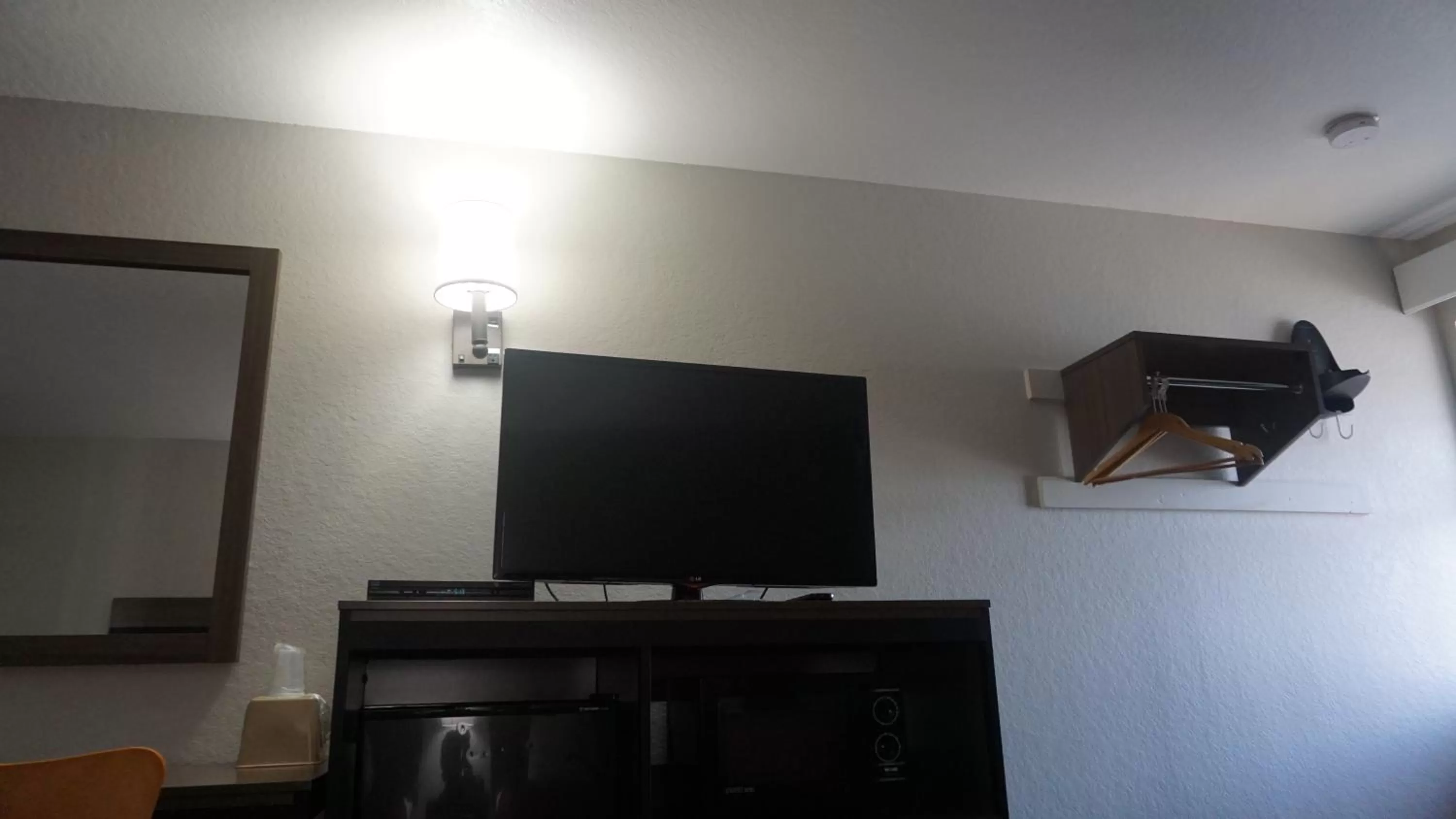 TV and multimedia in La Villita Inn