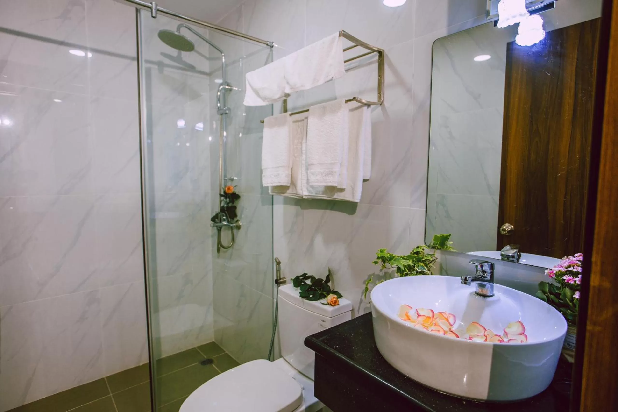 Bathroom in The Gold Coast Hotel Nha Trang