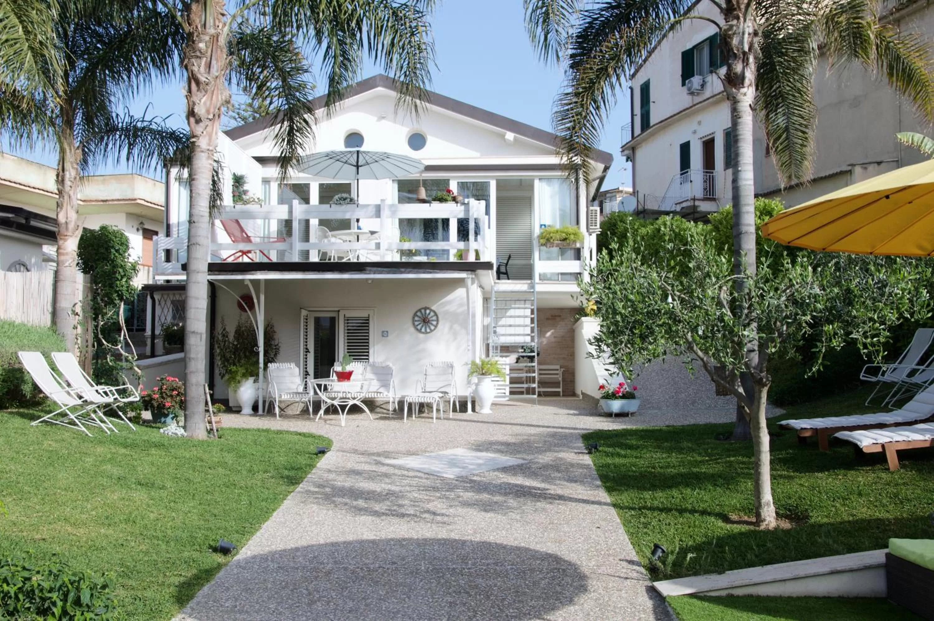 Property building in Villa Volli Three Rooms