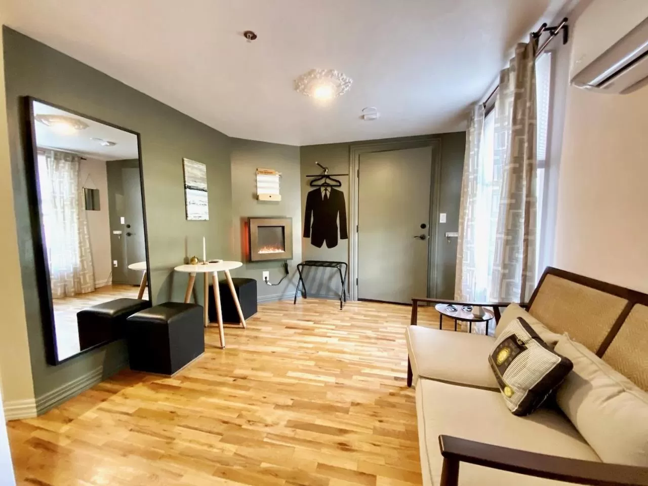 Seating area in The Wesley Walla Walla