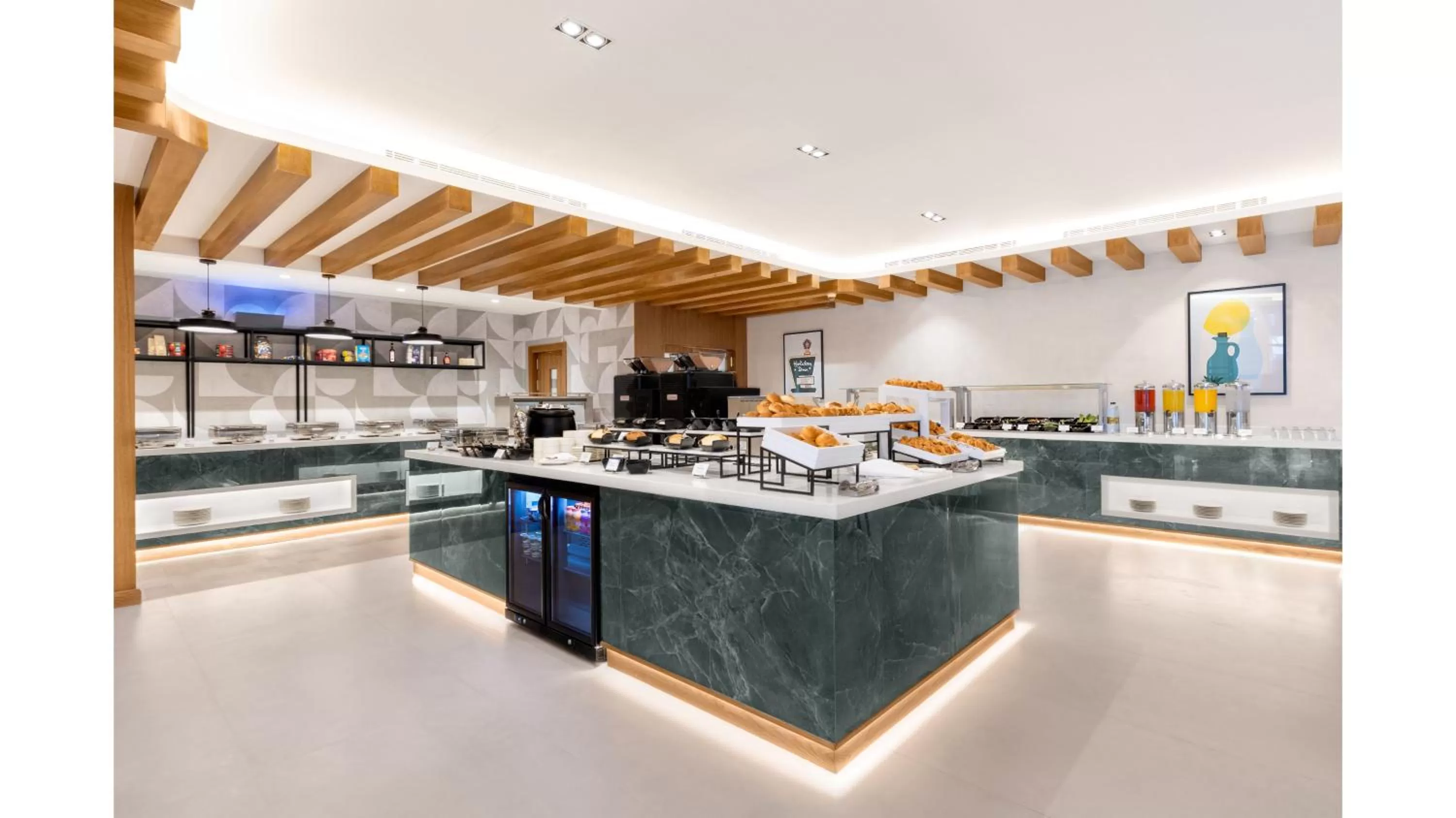 Breakfast in Holiday Inn Riyadh The Business District by IHG