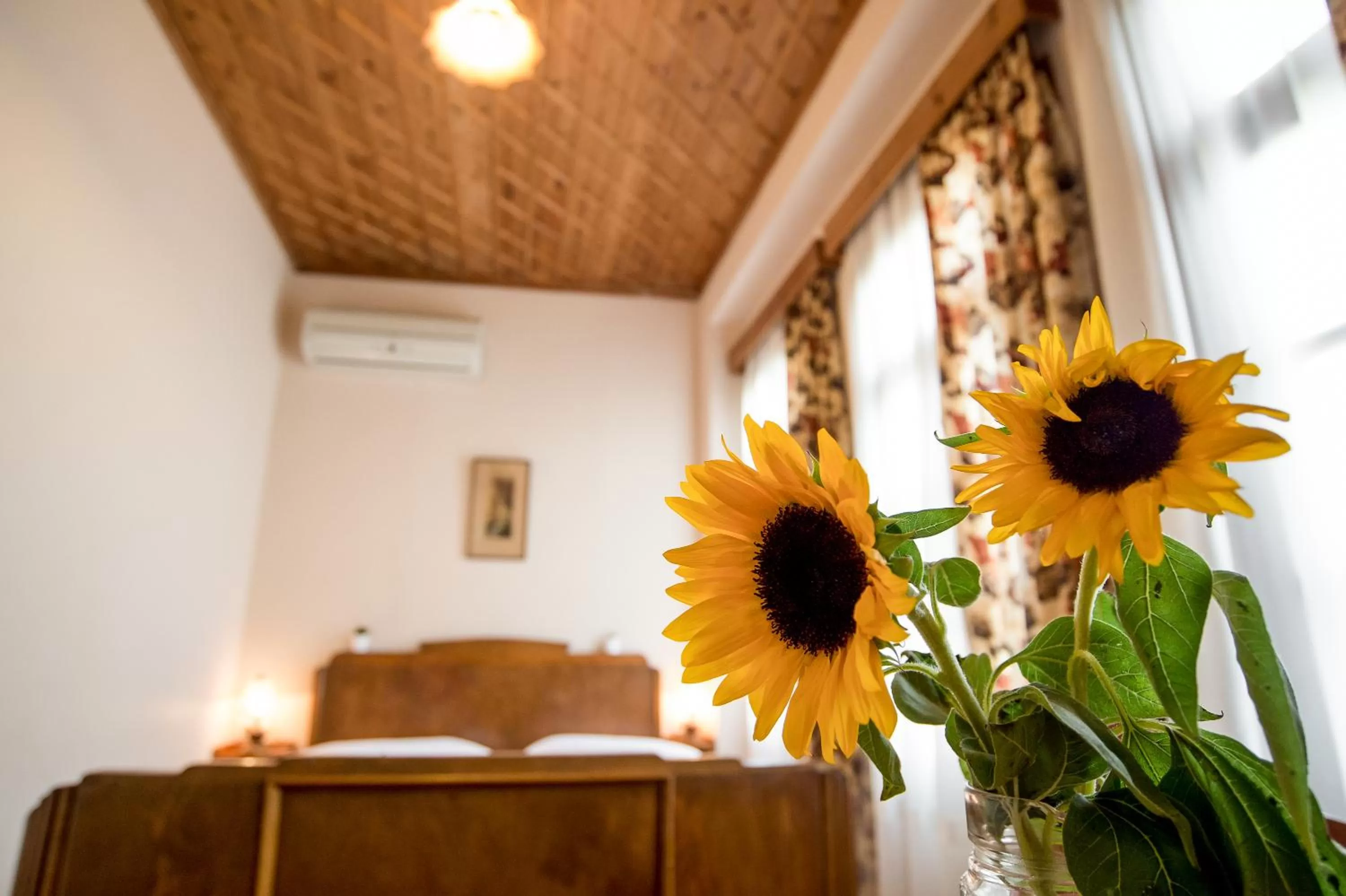 Decorative detail, Bed in Hotel Kalemi