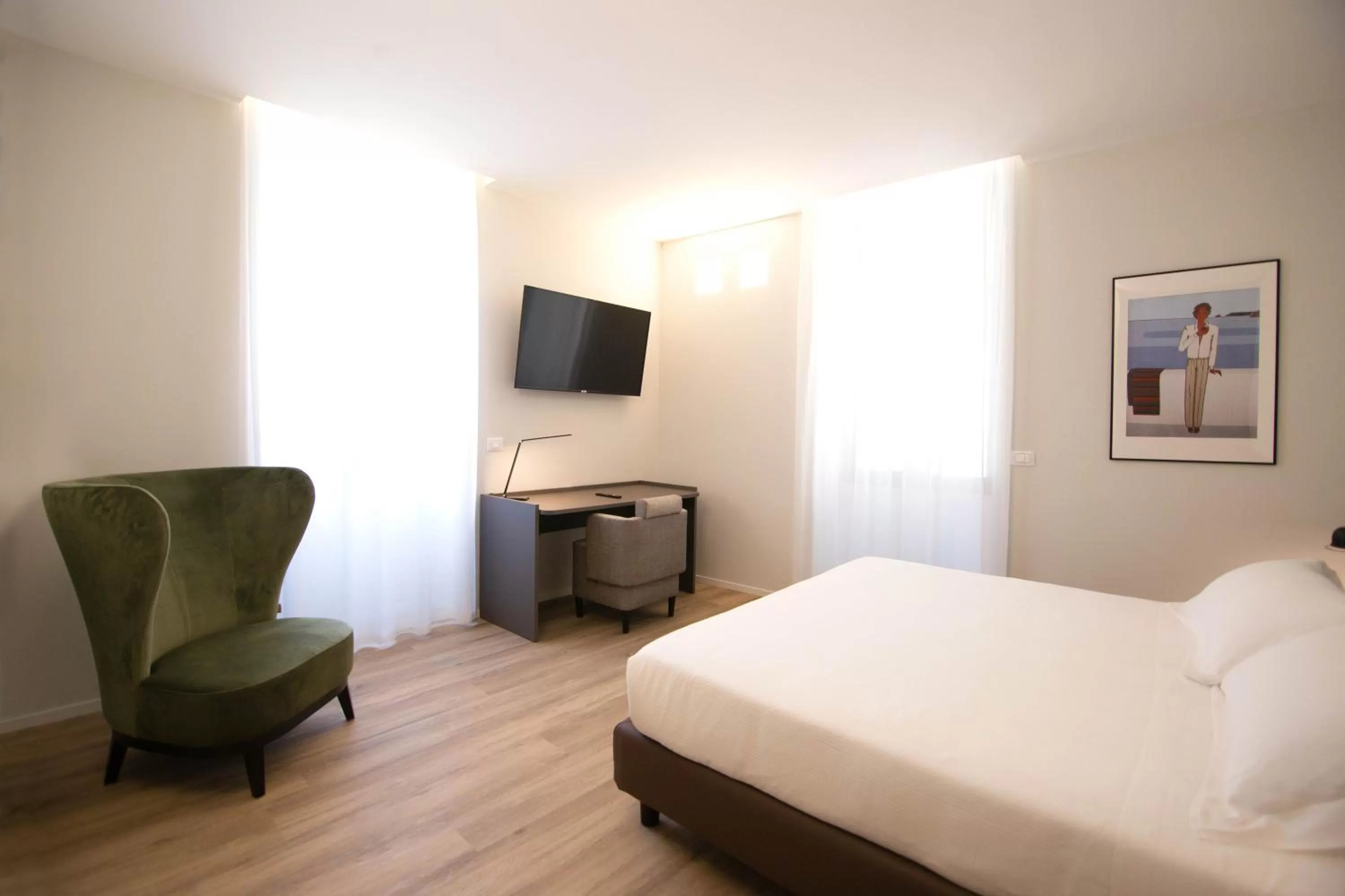 TV and multimedia, Bed in Palazzo Bellocchi - Suites & Apartments