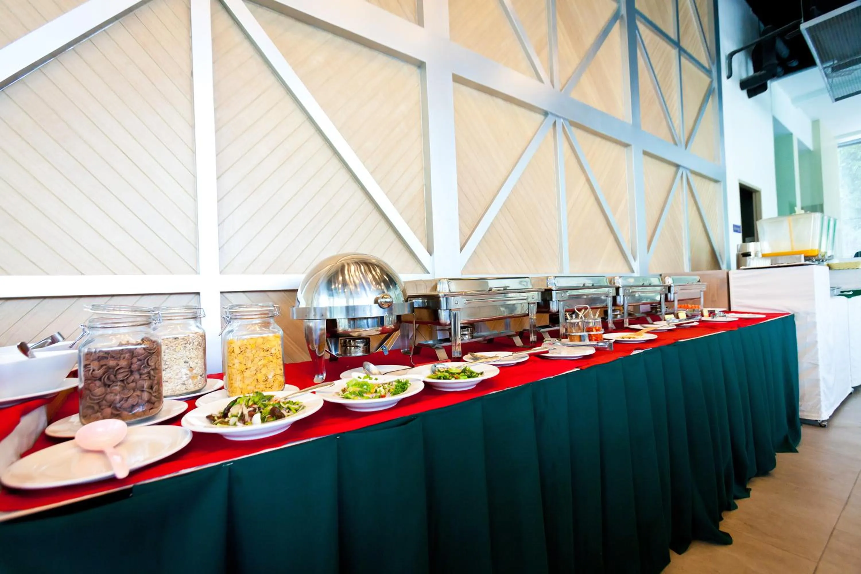 Restaurant/places to eat in Ramaburin Resort Patong - SHA Extra Plus