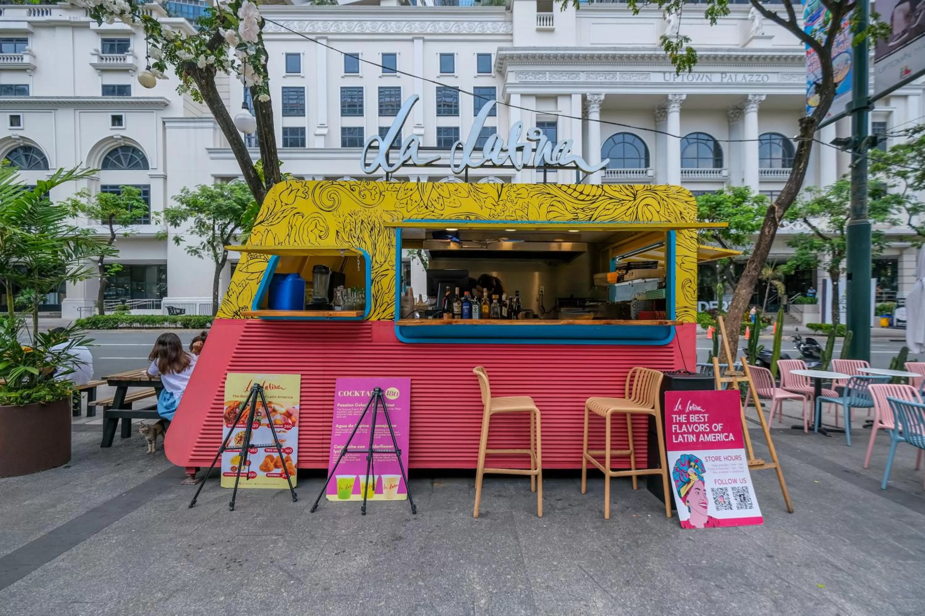 Restaurant/places to eat in 1BR Suite in Uptown BGC