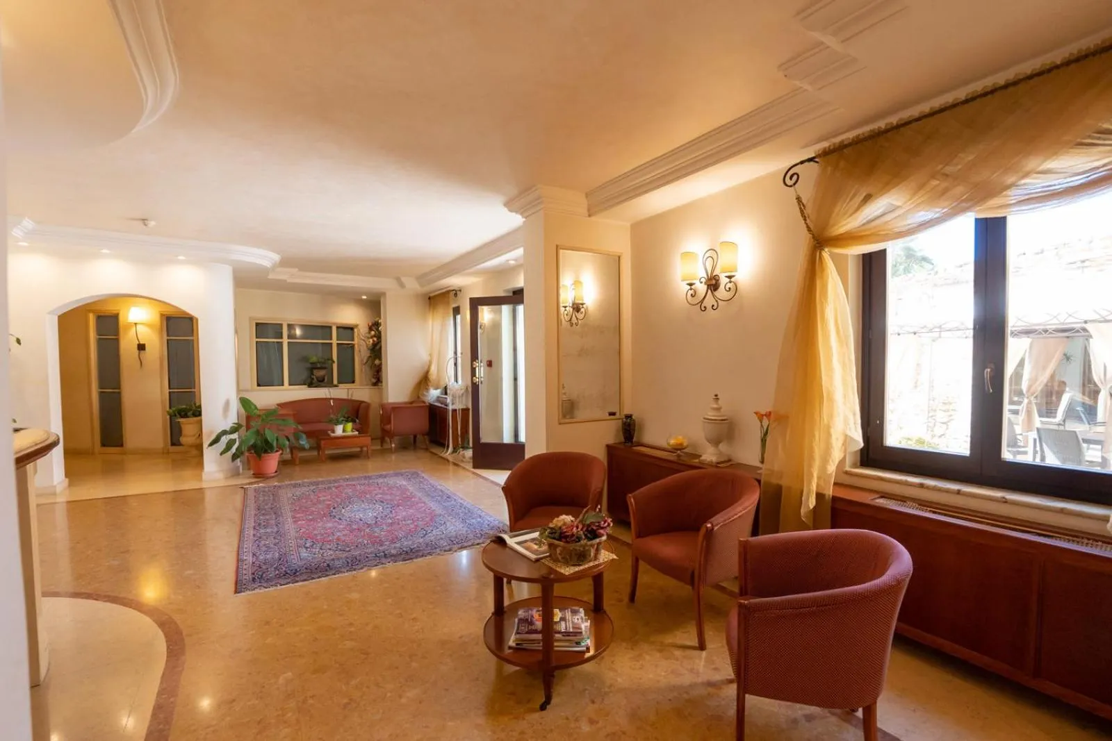 Lobby or reception in Hotel Ristorante Vecchia Vibo