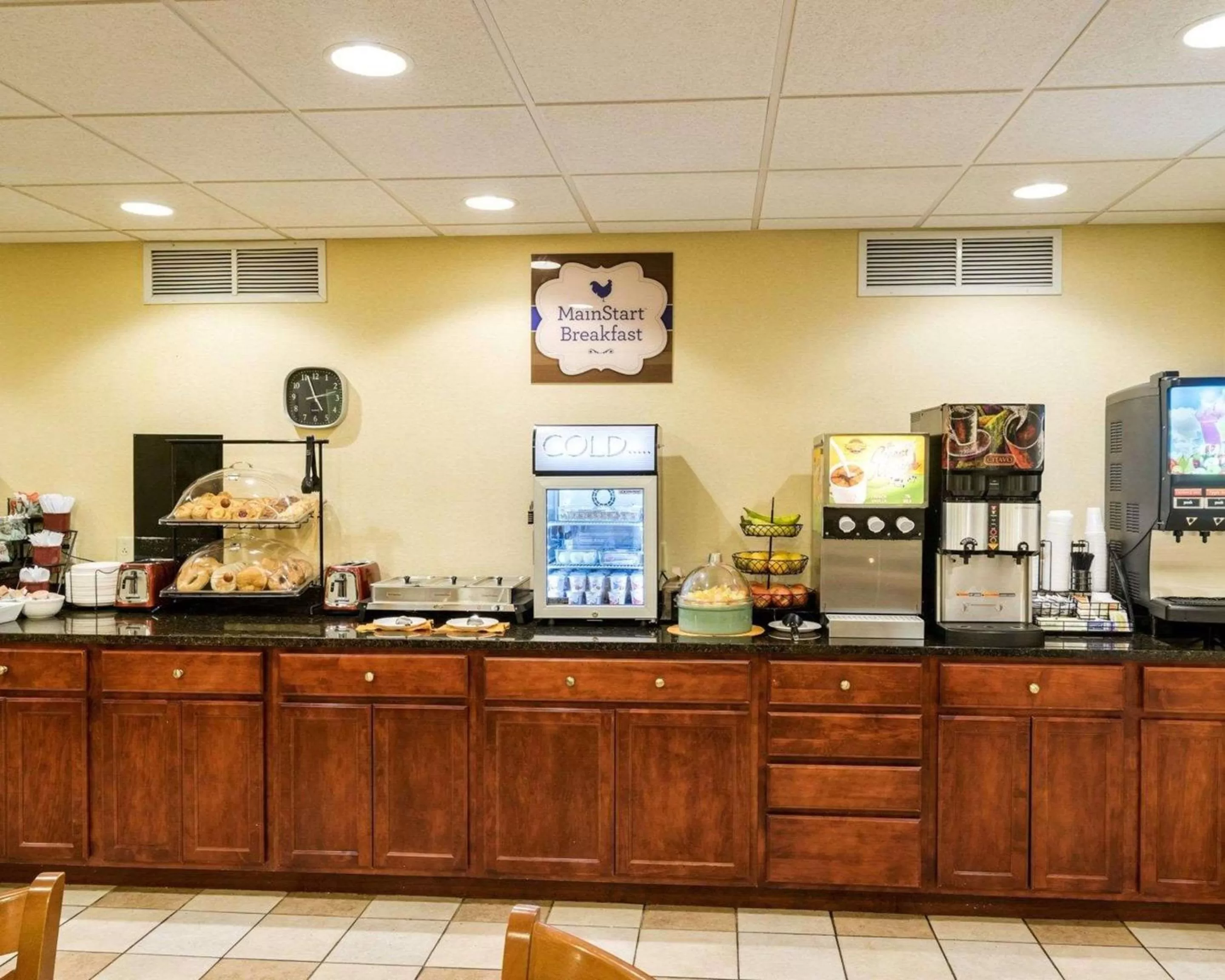 Restaurant/places to eat in Mainstay Suites Dover