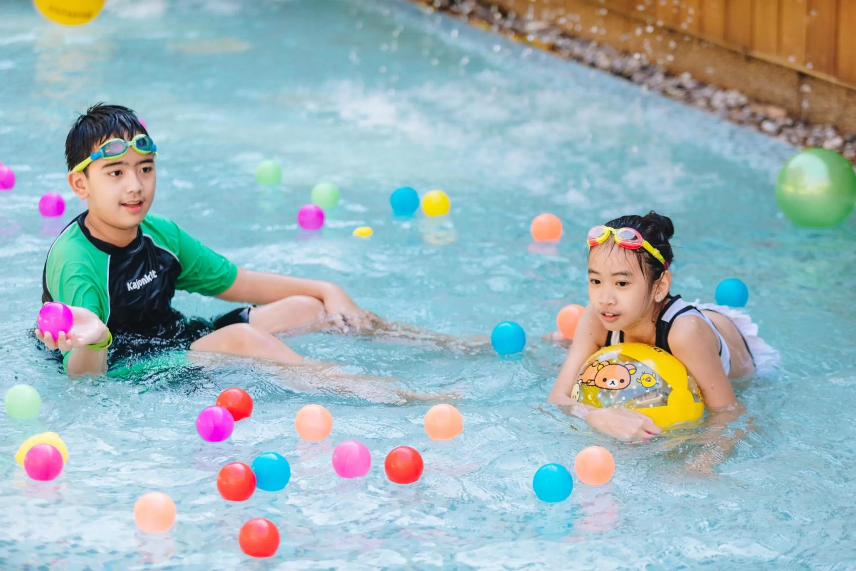 Swimming pool in Holiday Inn Express Phuket Patong Beach Central by IHG