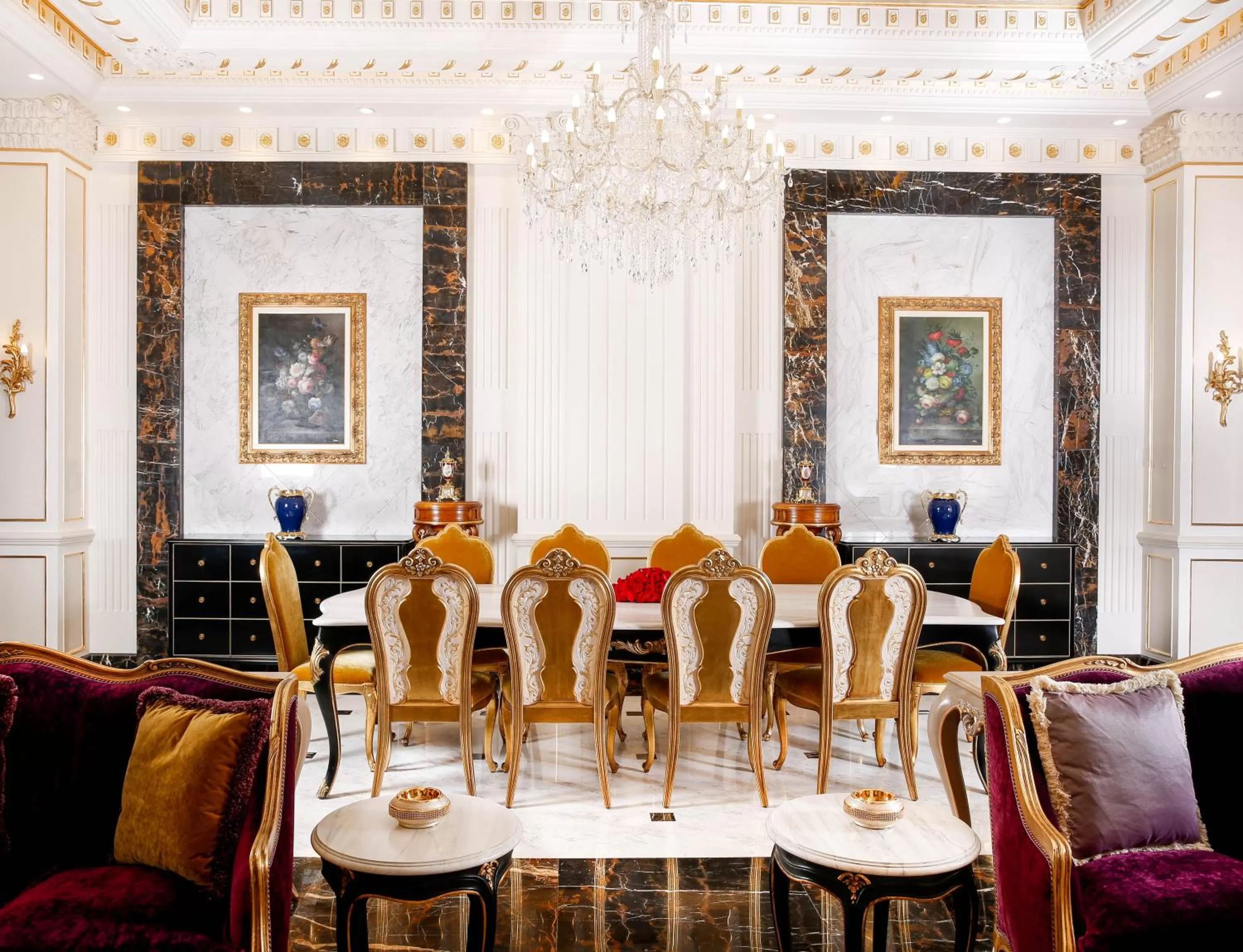 Living room in Crowne Plaza Kuwait Al Thuraya City by IHG