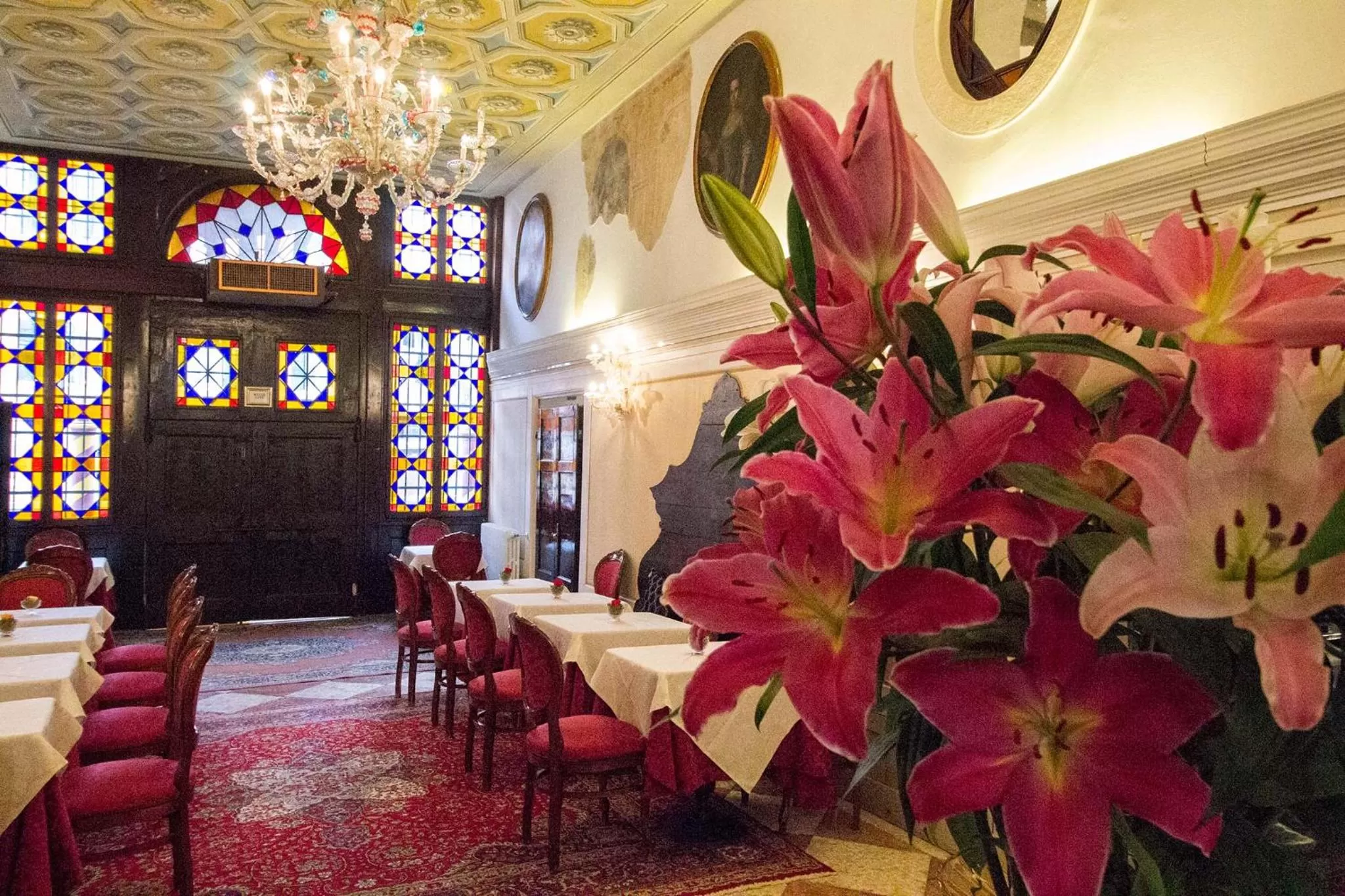 Restaurant/places to eat in Hotel Palazzo Abadessa