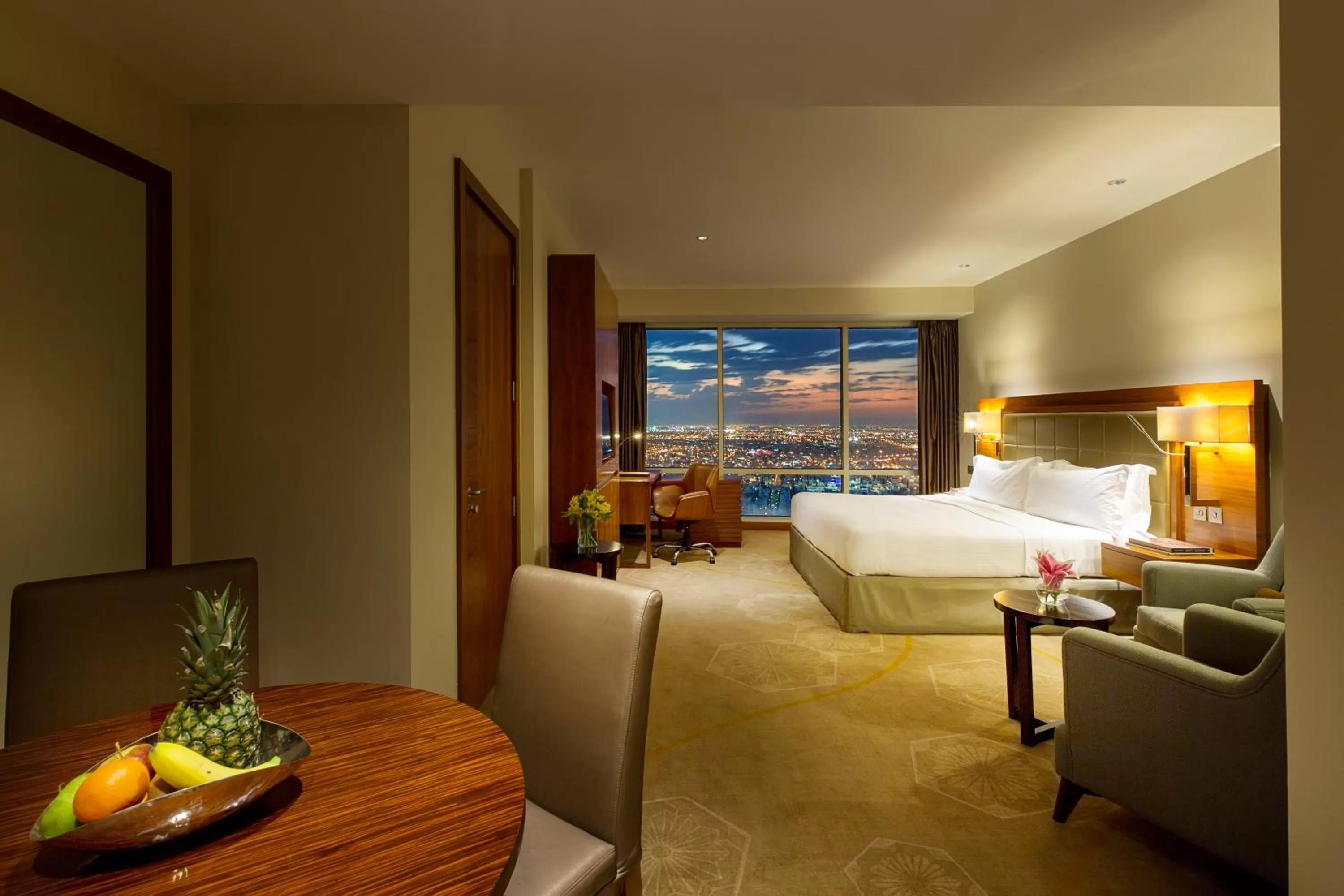 Photo of the whole room, Bed in InterContinental Doha The City by IHG