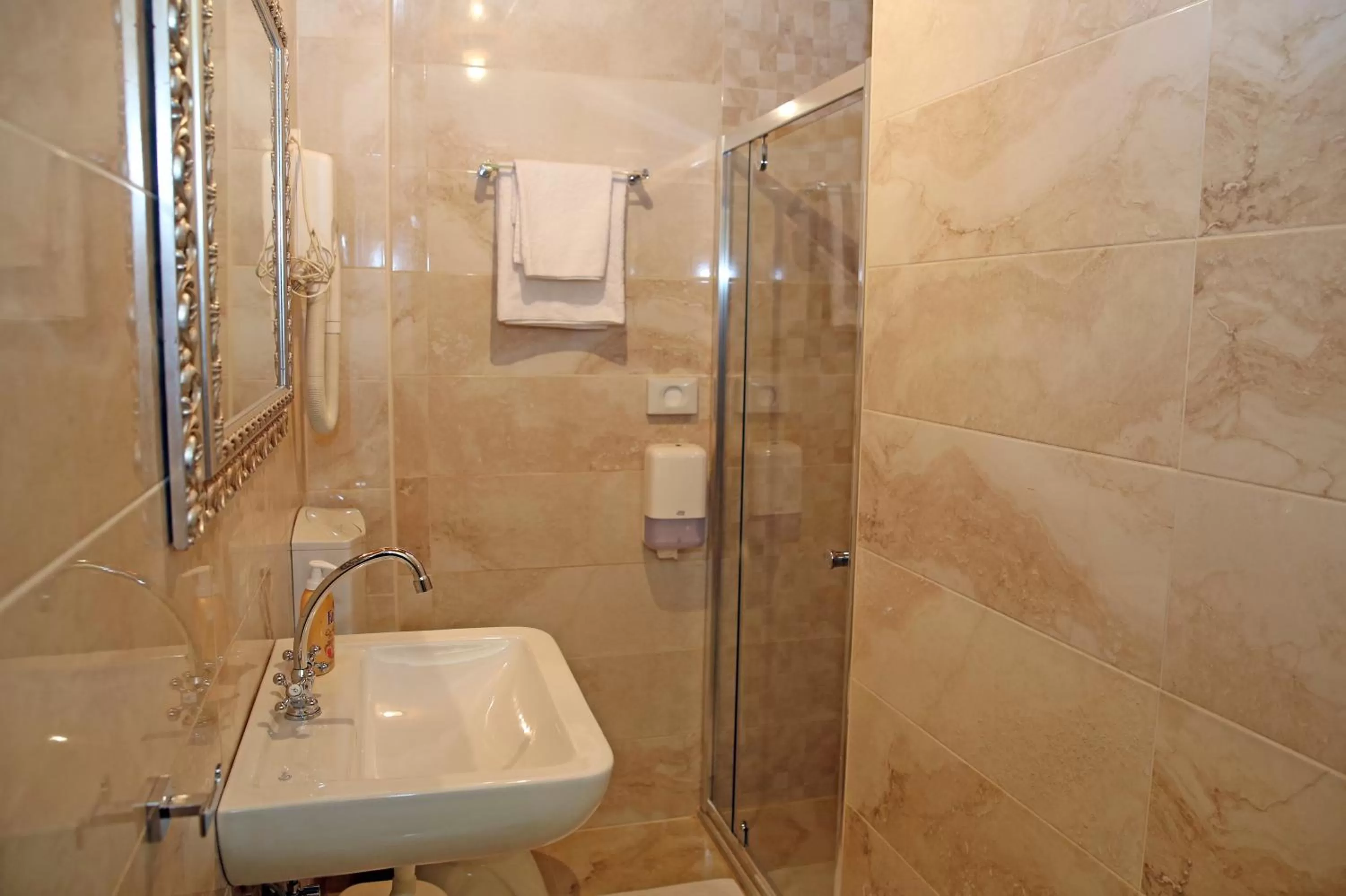 Bathroom in Hotel Marija