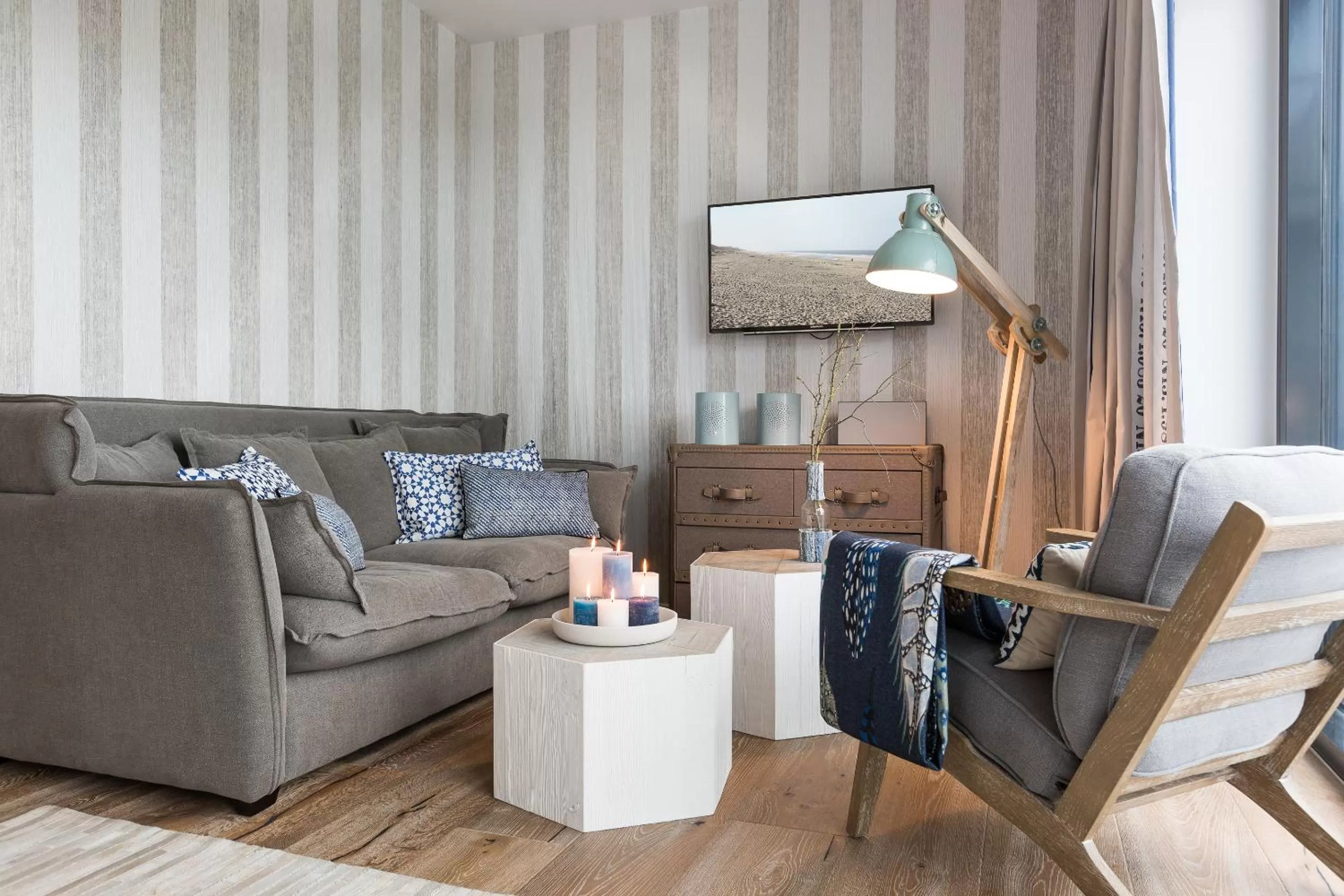 TV and multimedia in Easy Living