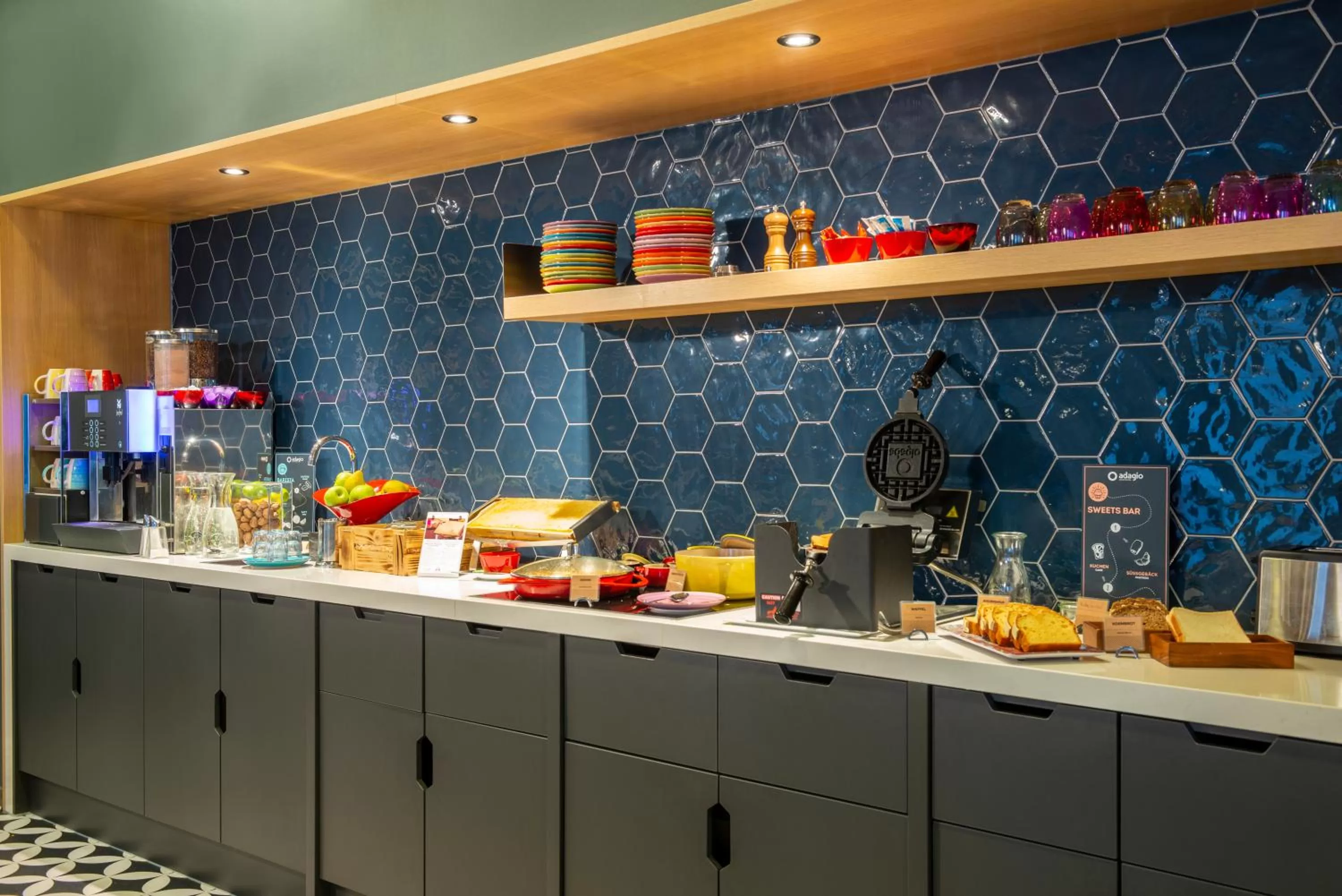 Breakfast in Aparthotel Adagio Berlin Kurfürstendamm