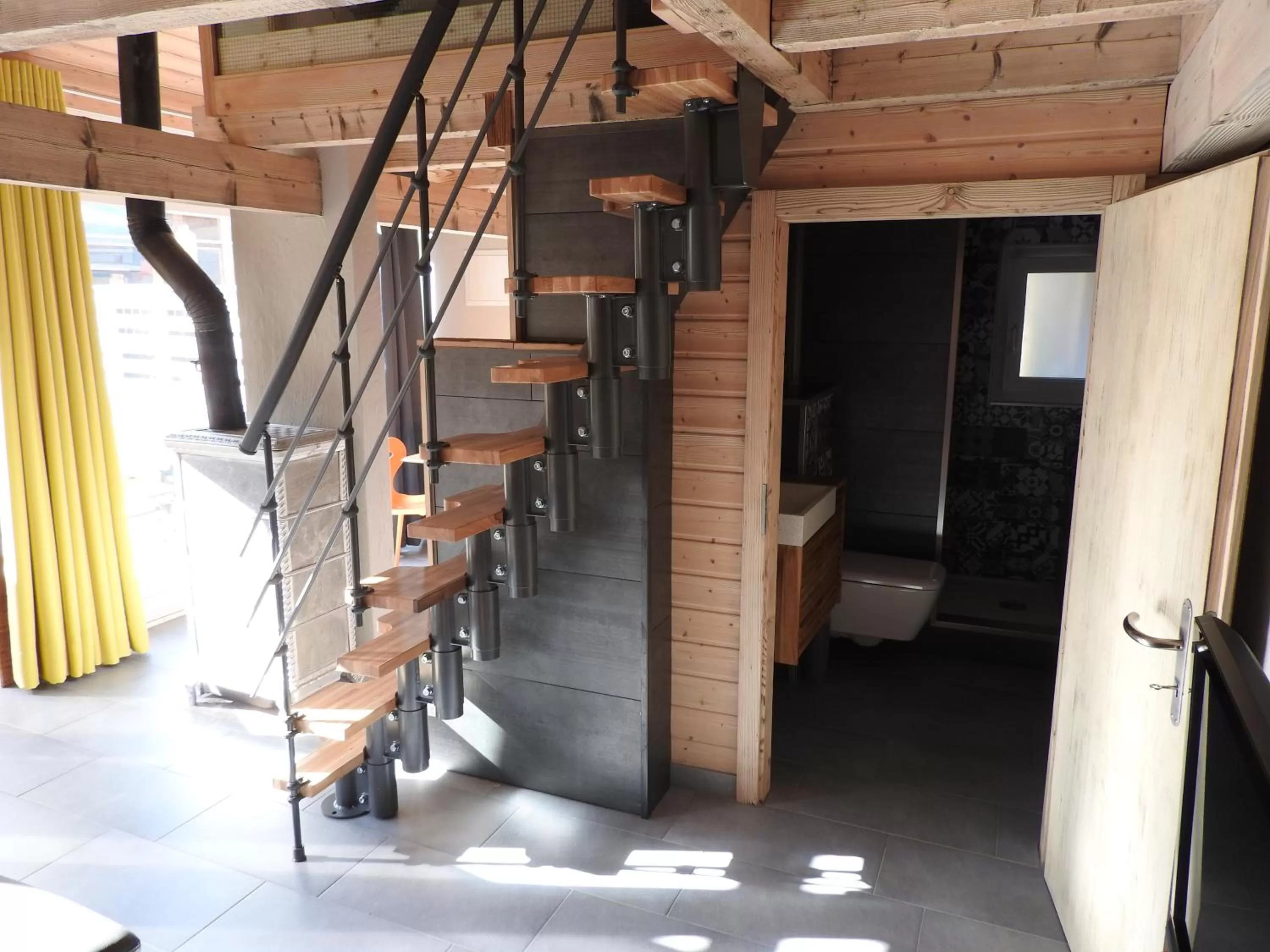 acessibility in La Tzavane