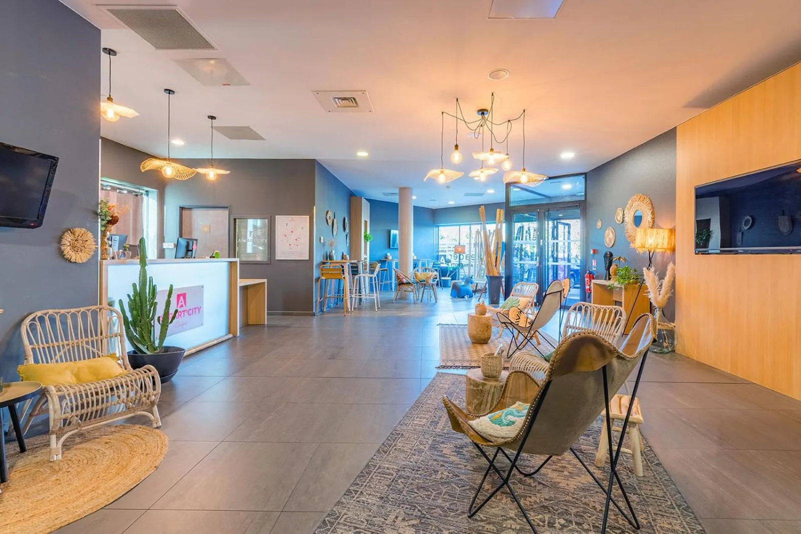 Lobby or reception in Appart’City Confort Montpellier Millénaire
