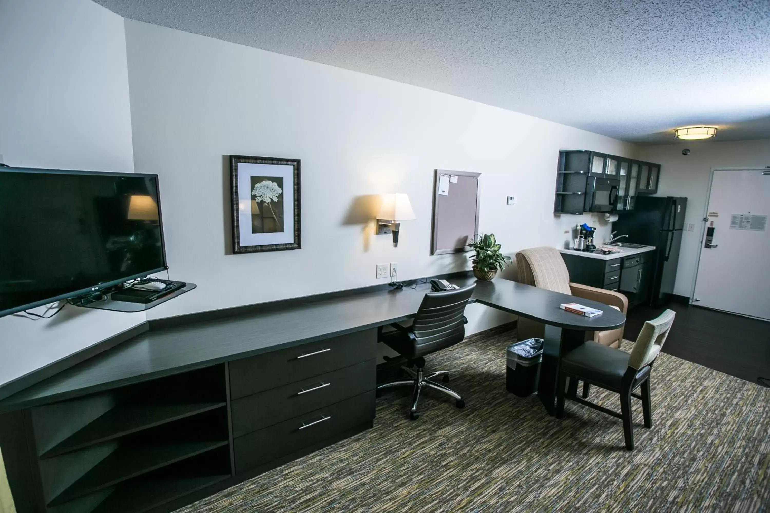 Suite with Two Double Beds - Hearing Accessible in Candlewood Suites Fargo-North Dakota State University, an IHG Hotel Suite with Two Double Beds - Hearing Accessible in Candlewood Suites Fargo-North Dakota State University, an IHG Hotel