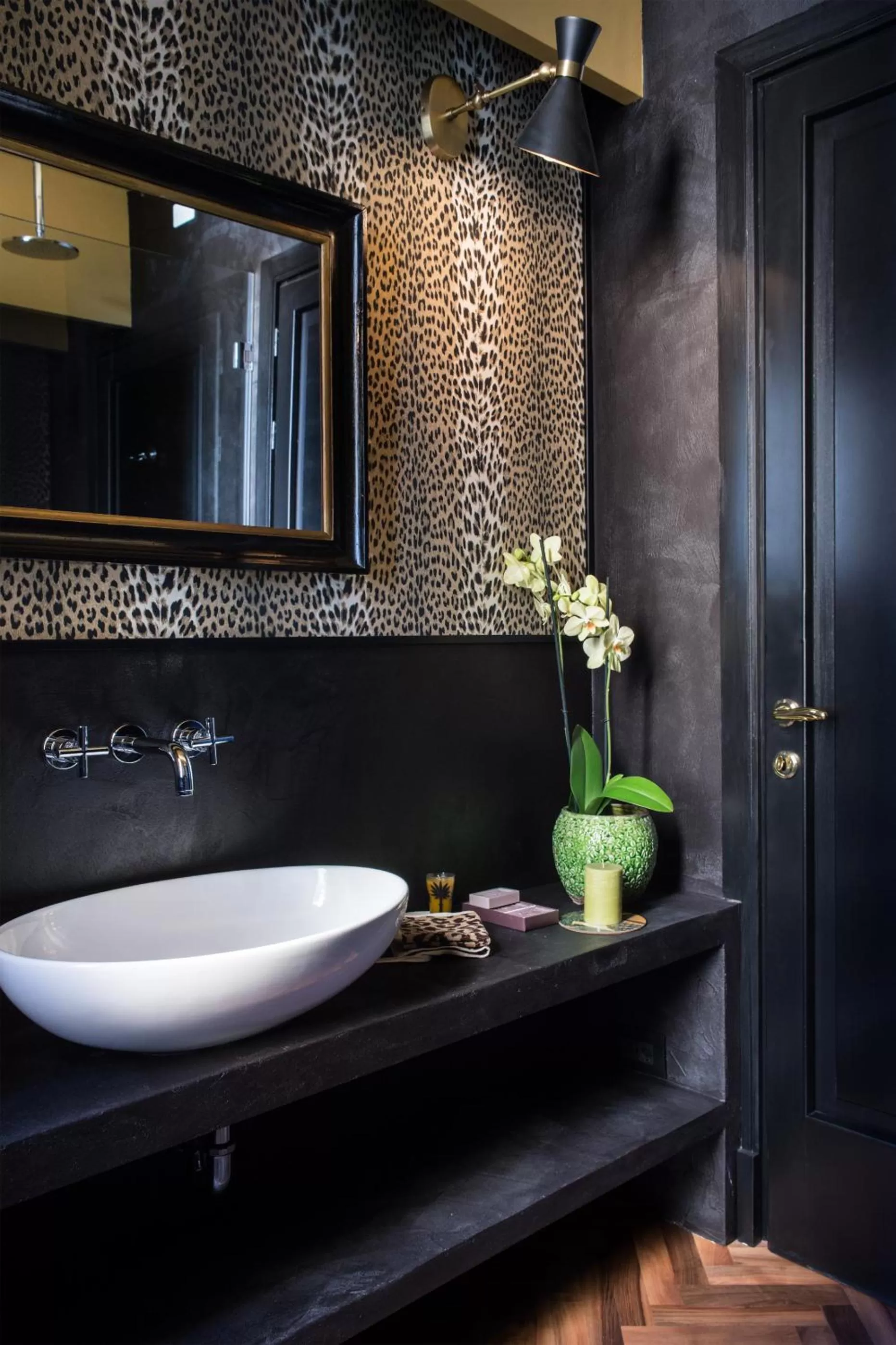 Bathroom in Velona's Jungle Luxury Suites