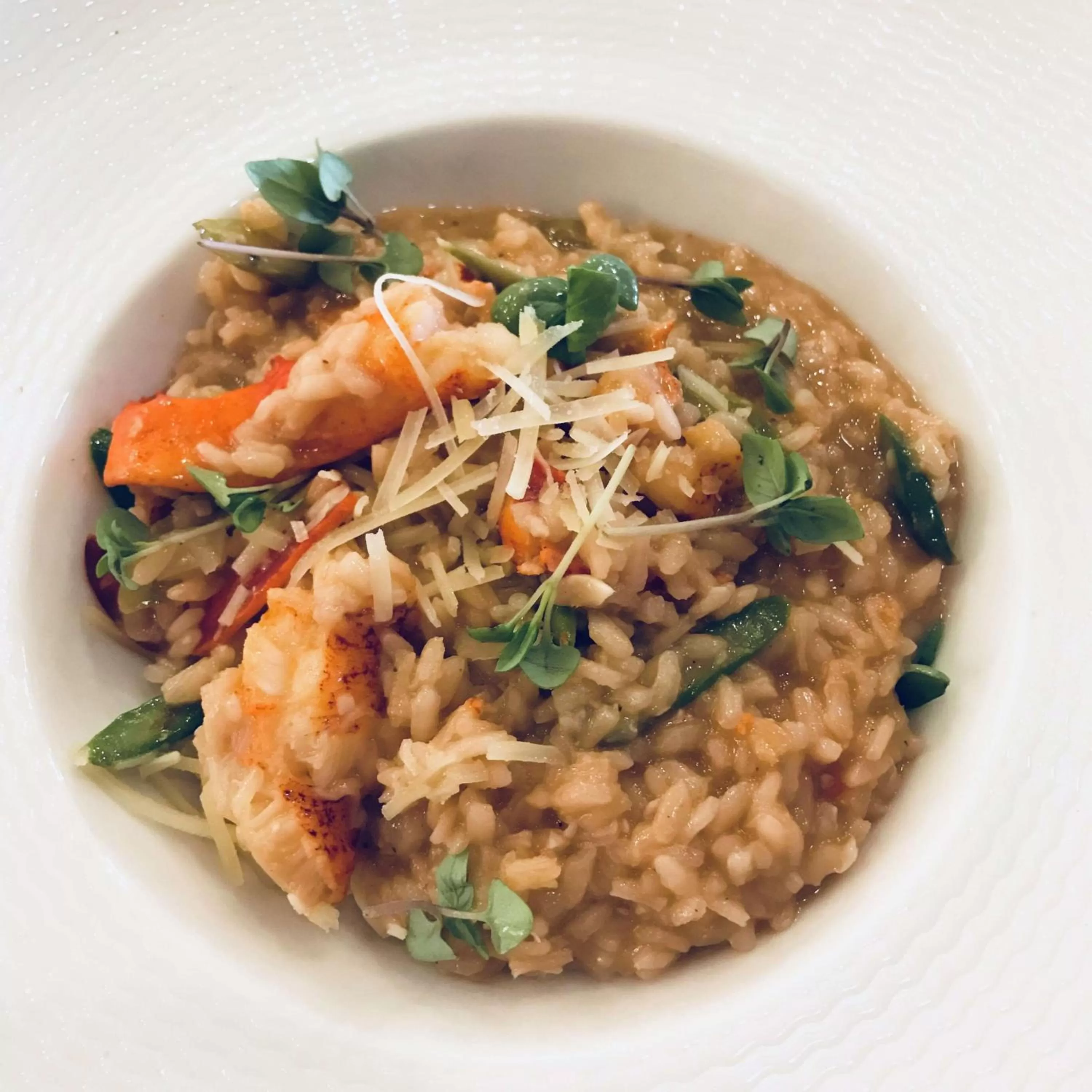 Dining area in Doubletree By Hilton Pomona