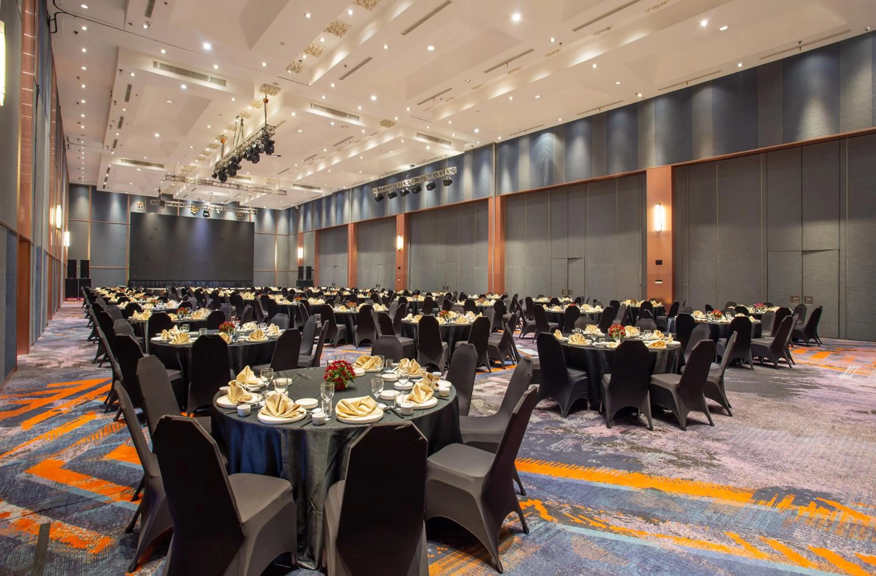 Meeting/conference room in HARRIS Hotel & Conventions Gubeng