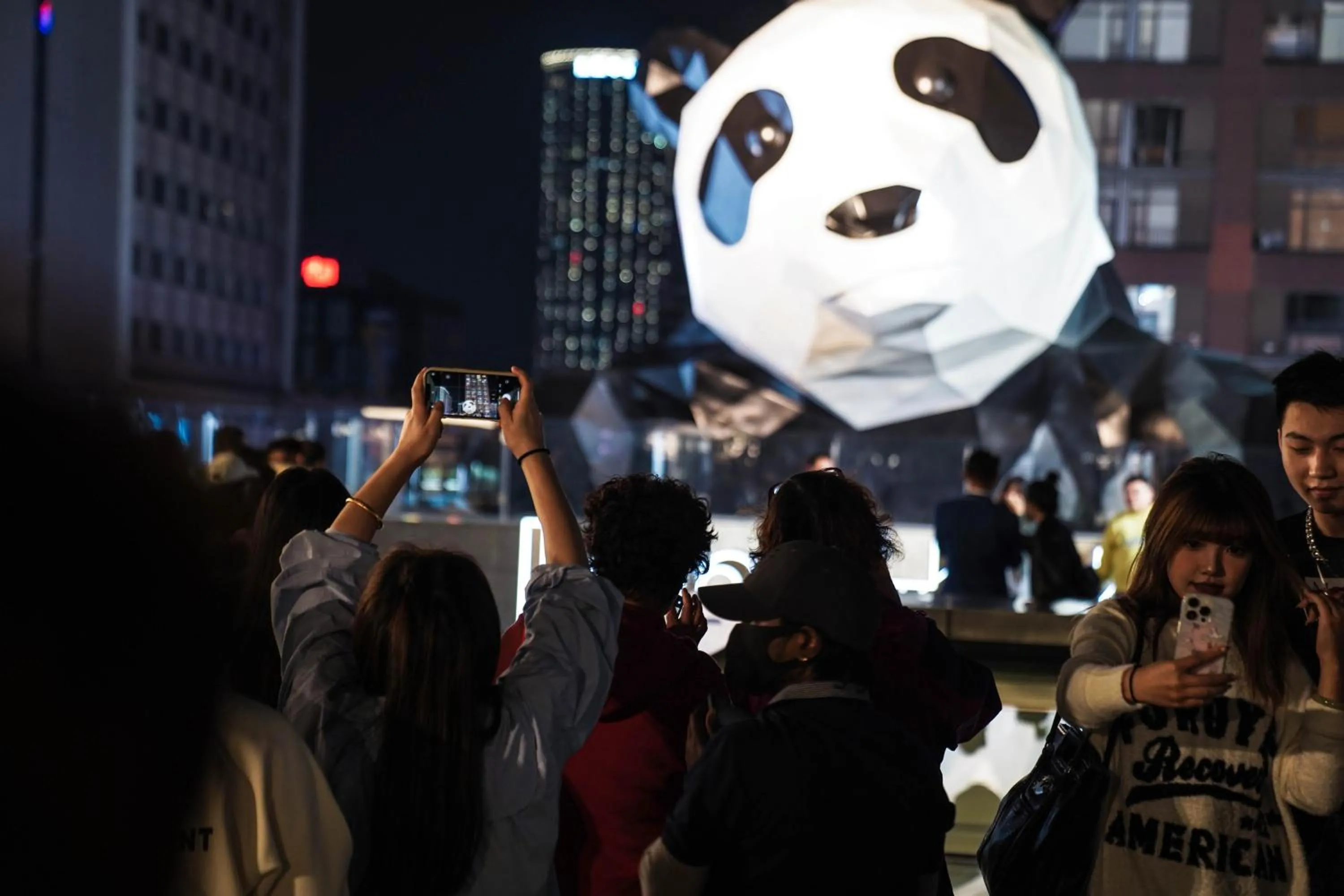 Hiking in Chengdu Mix Hostel Backpackers