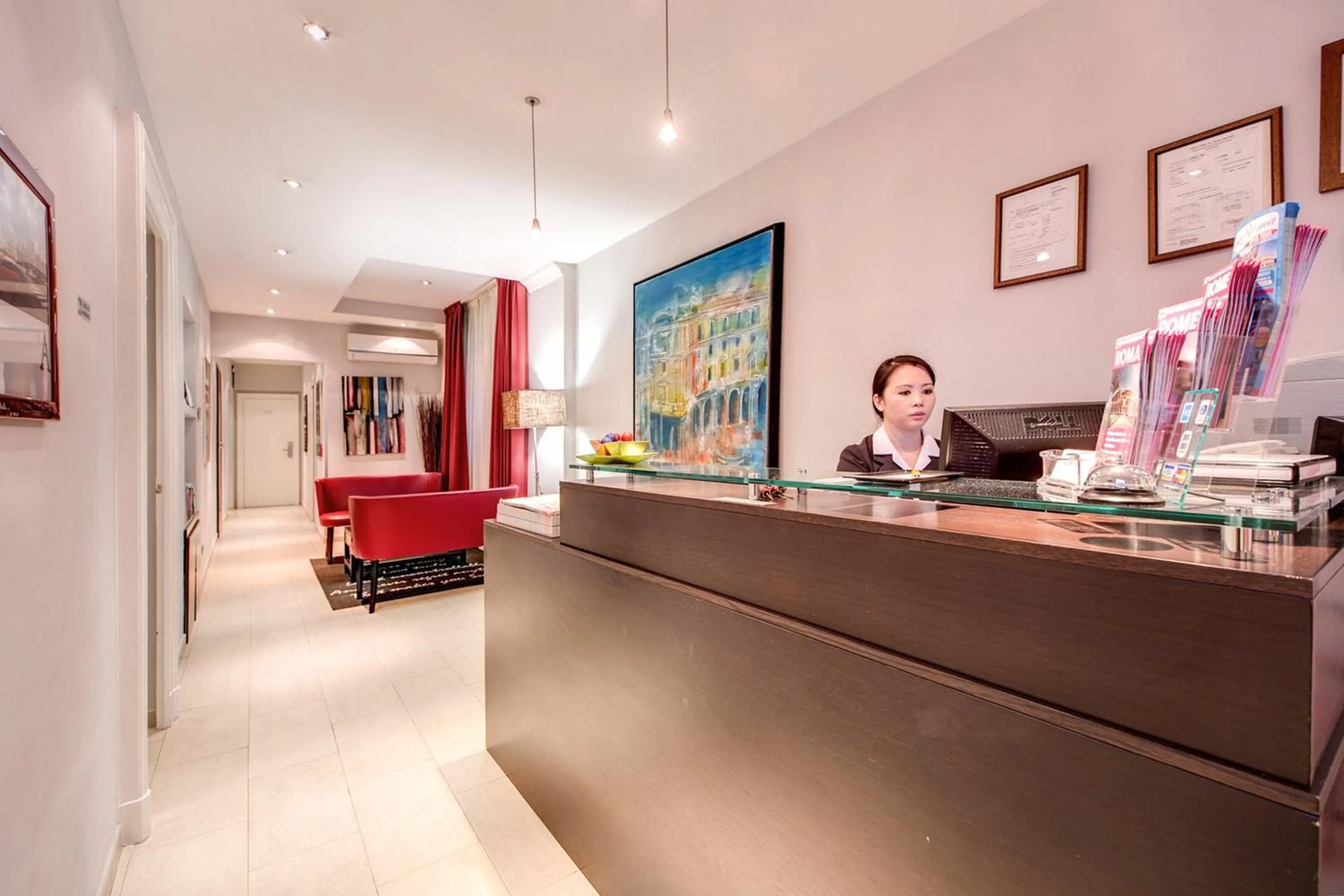 Lobby or reception in Target Inn Rooms