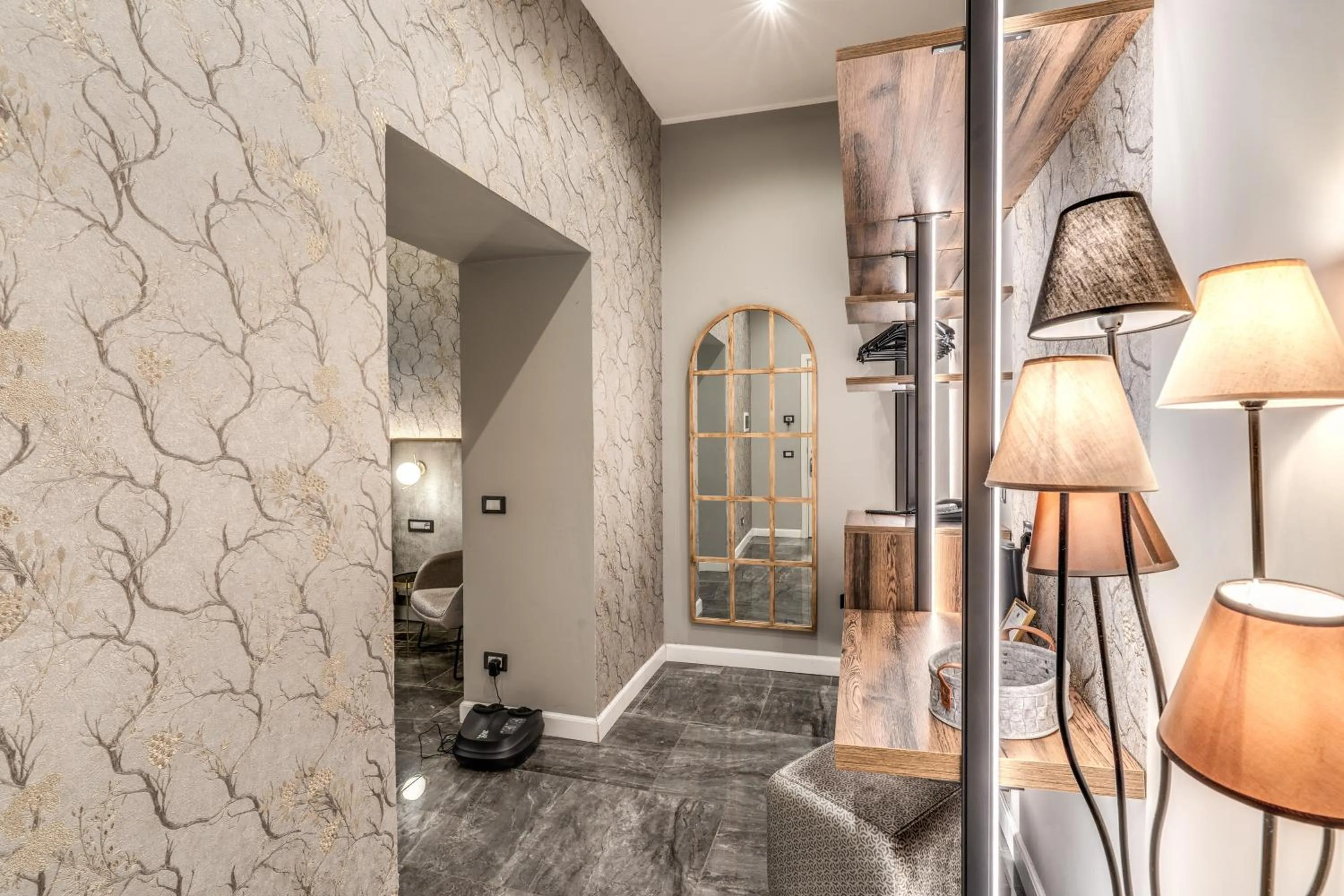 hair dresser in Apollo Boutique Hotel