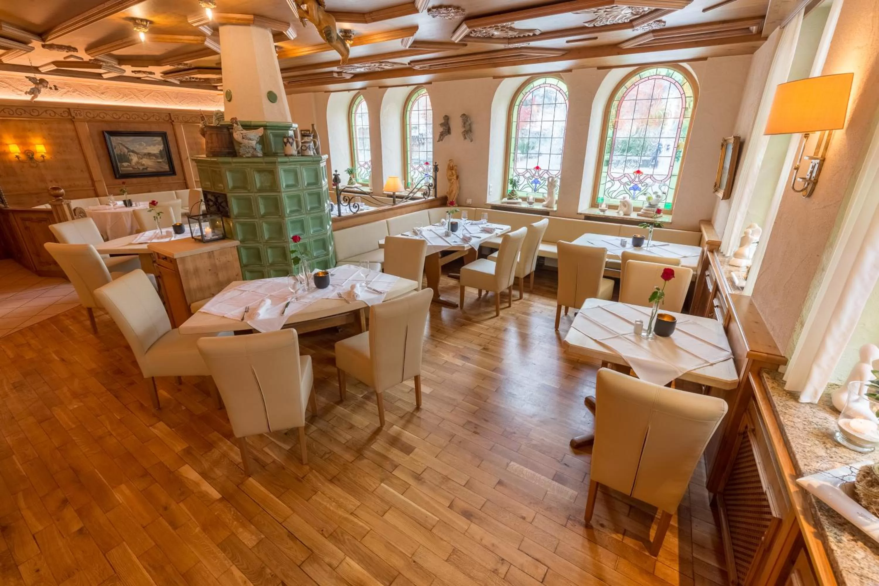 Restaurant/places to eat in Hotel Blauer Engel