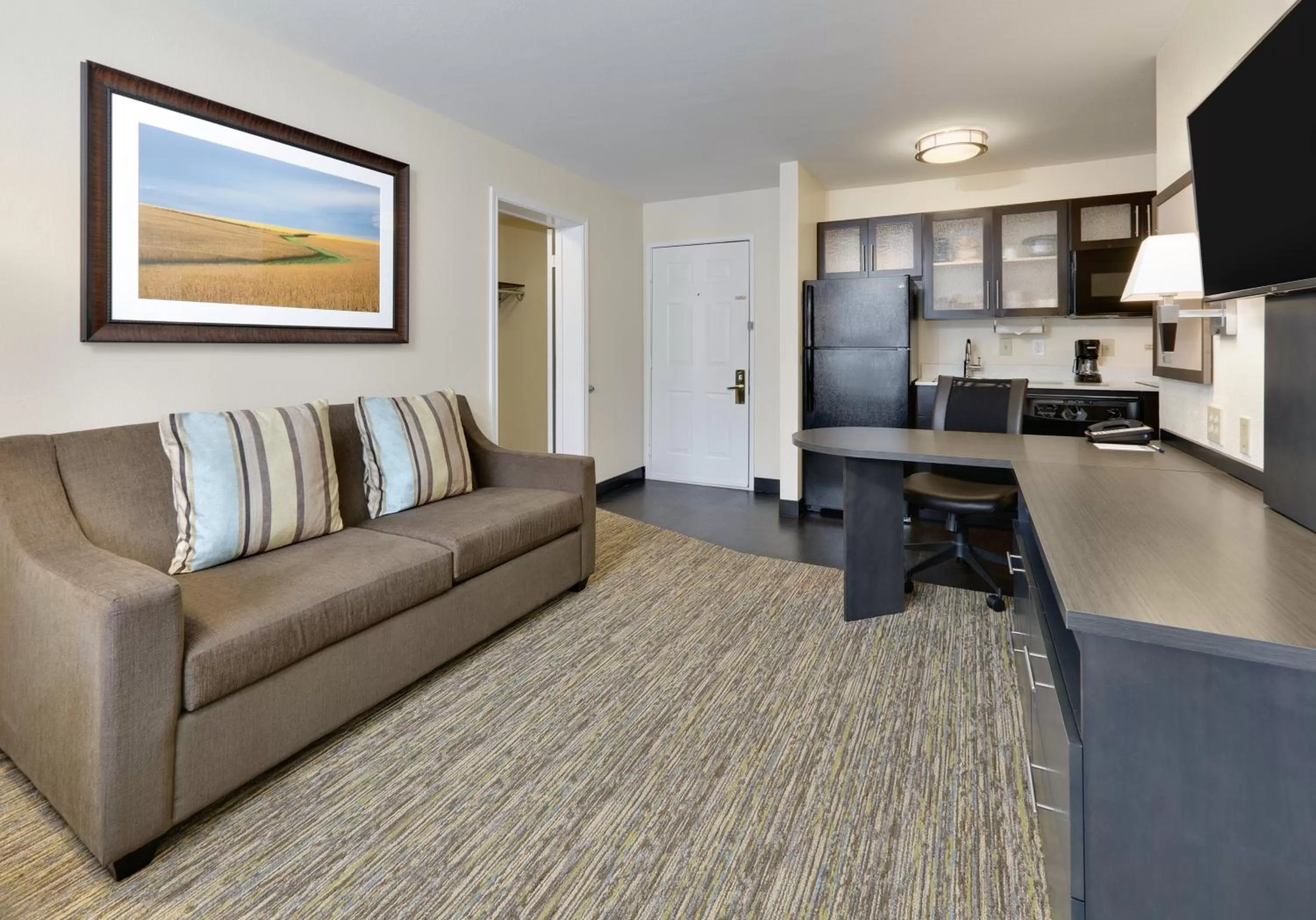 Photo of the whole room in Candlewood Suites Dallas Market Center-Love Field by IHG