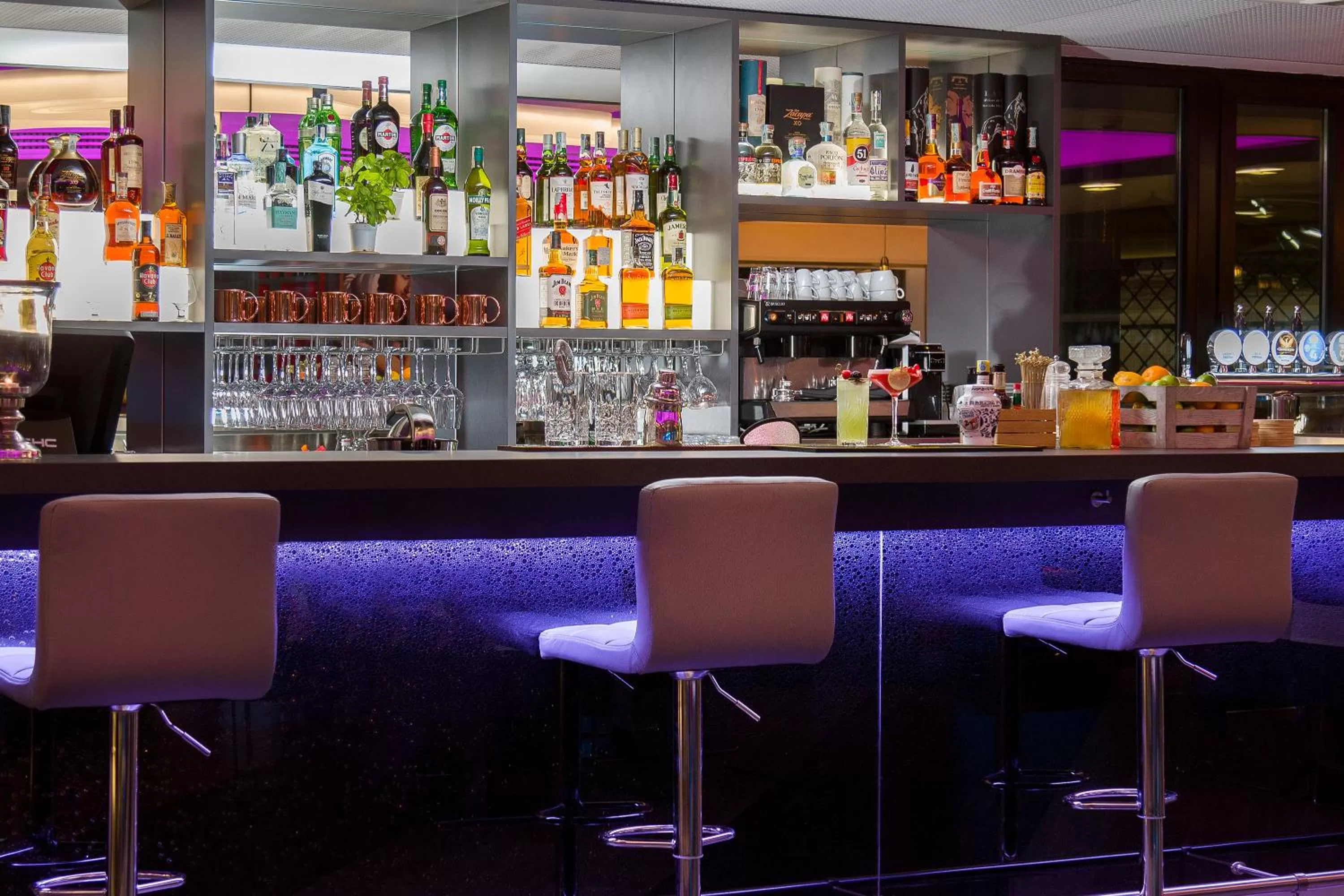 Restaurant/places to eat in iQ Hotel Roma