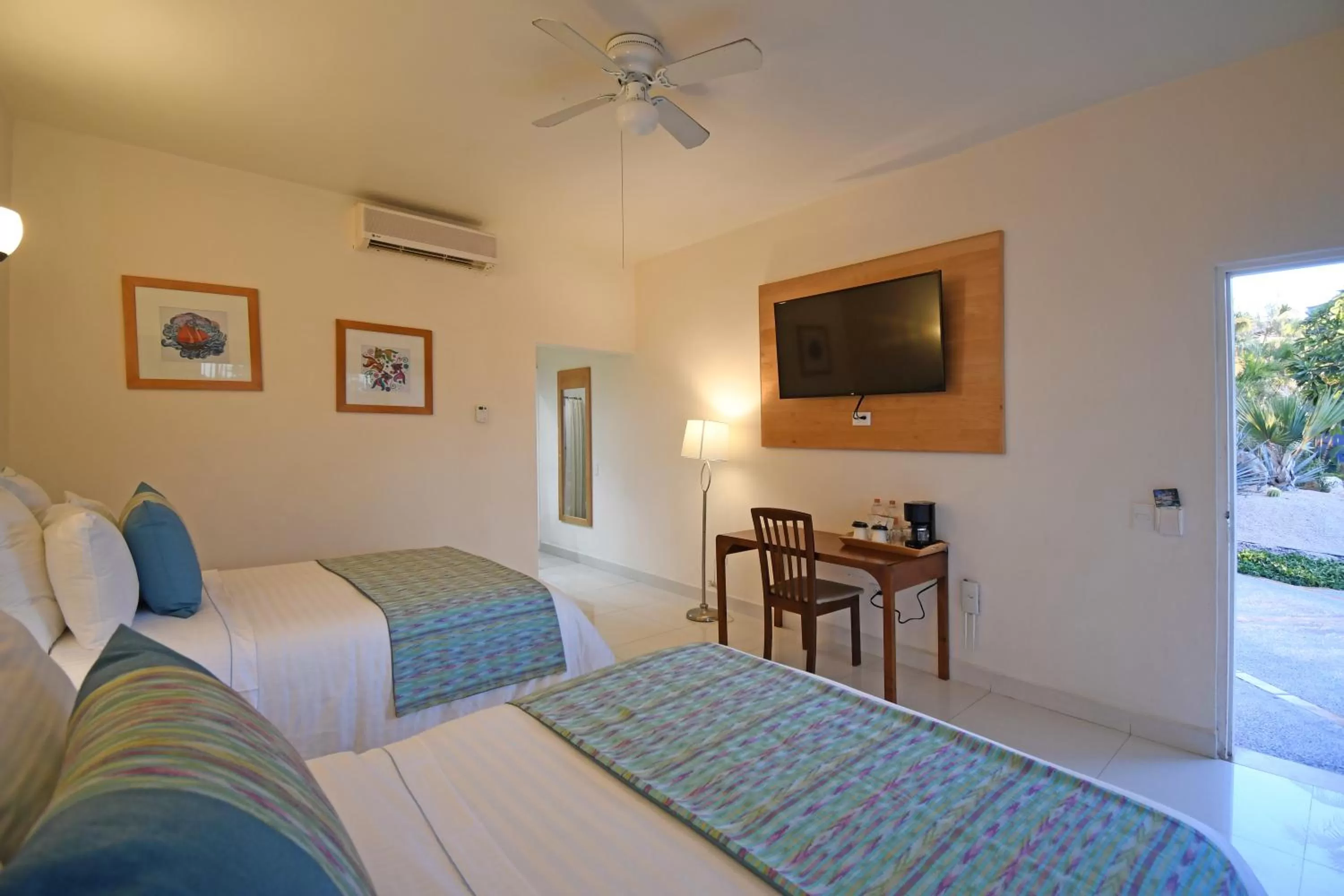 Photo of the whole room, Bed in The Westmarine Waterfront Hotel